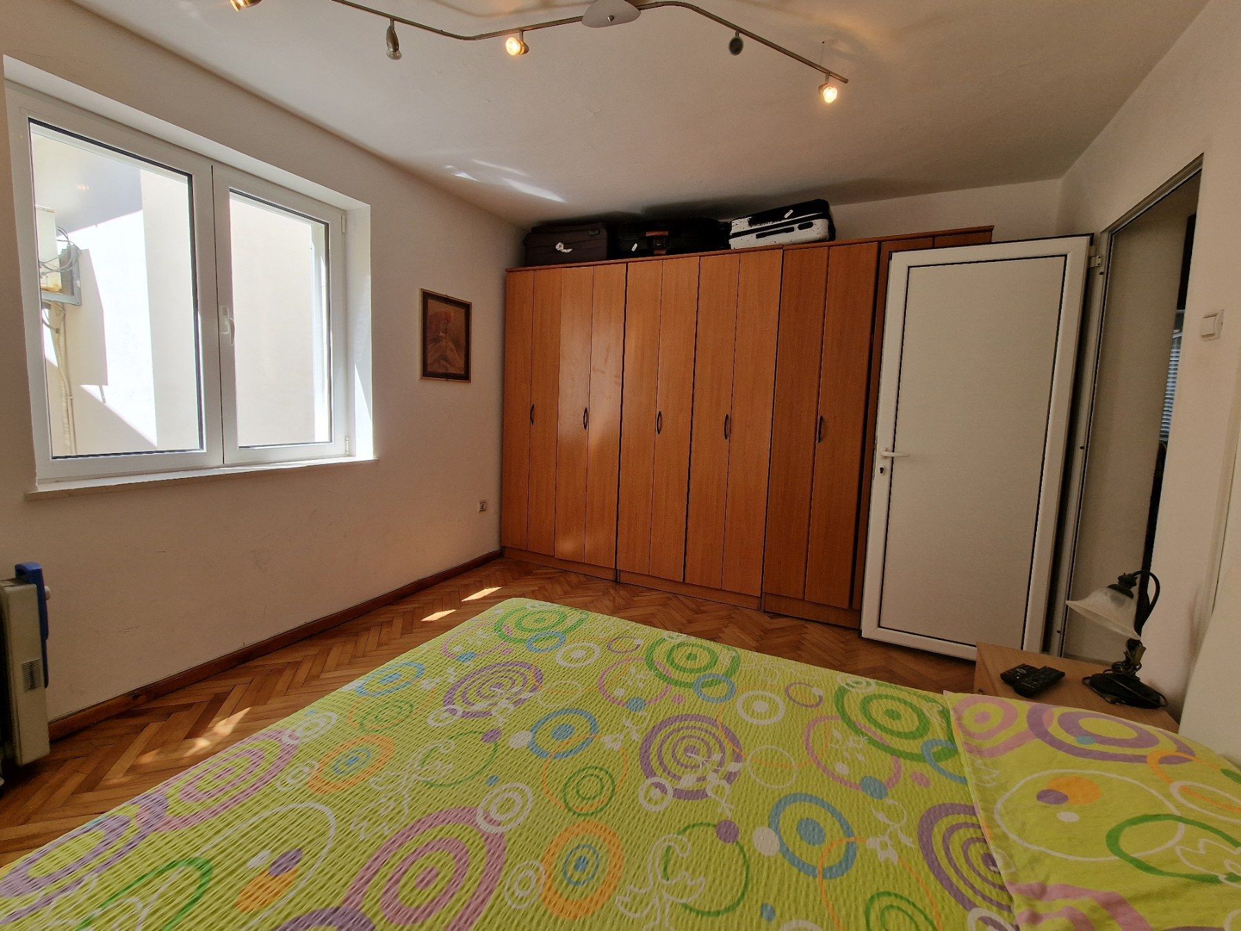 amforaproperty.com/Jednosoban Namešten Stan 47m2 sa Pogledom na More na Prvoj Liniji u Tivtu