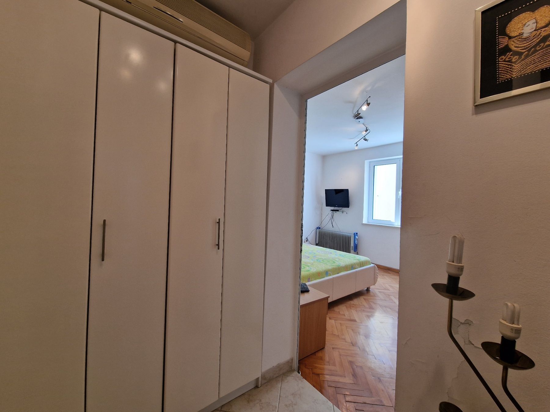 amforaproperty.com/Jednosoban Namešten Stan 47m2 sa Pogledom na More na Prvoj Liniji u Tivtu