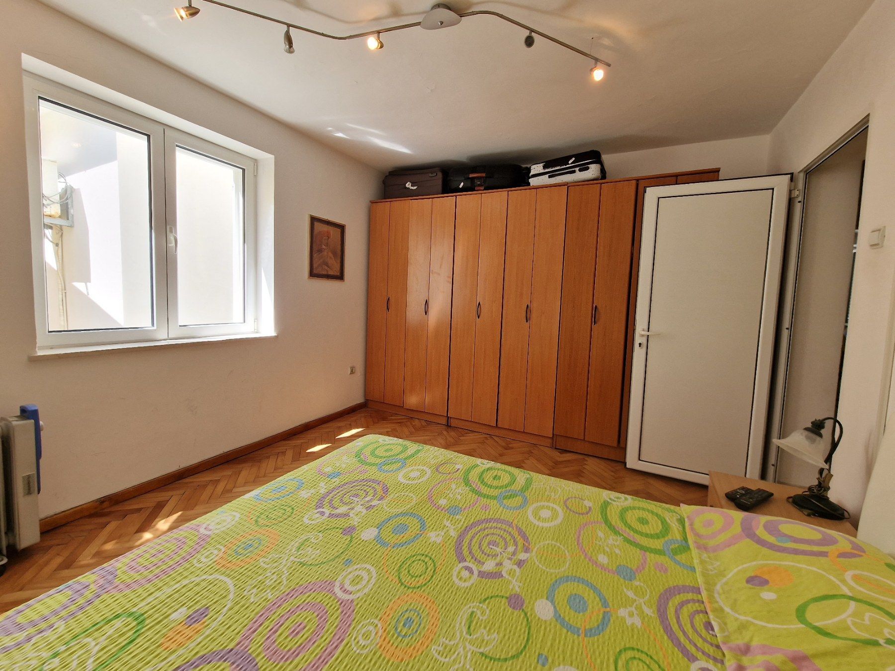 amforaproperty.com/Jednosoban Namešten Stan 47m2 sa Pogledom na More na Prvoj Liniji u Tivtu