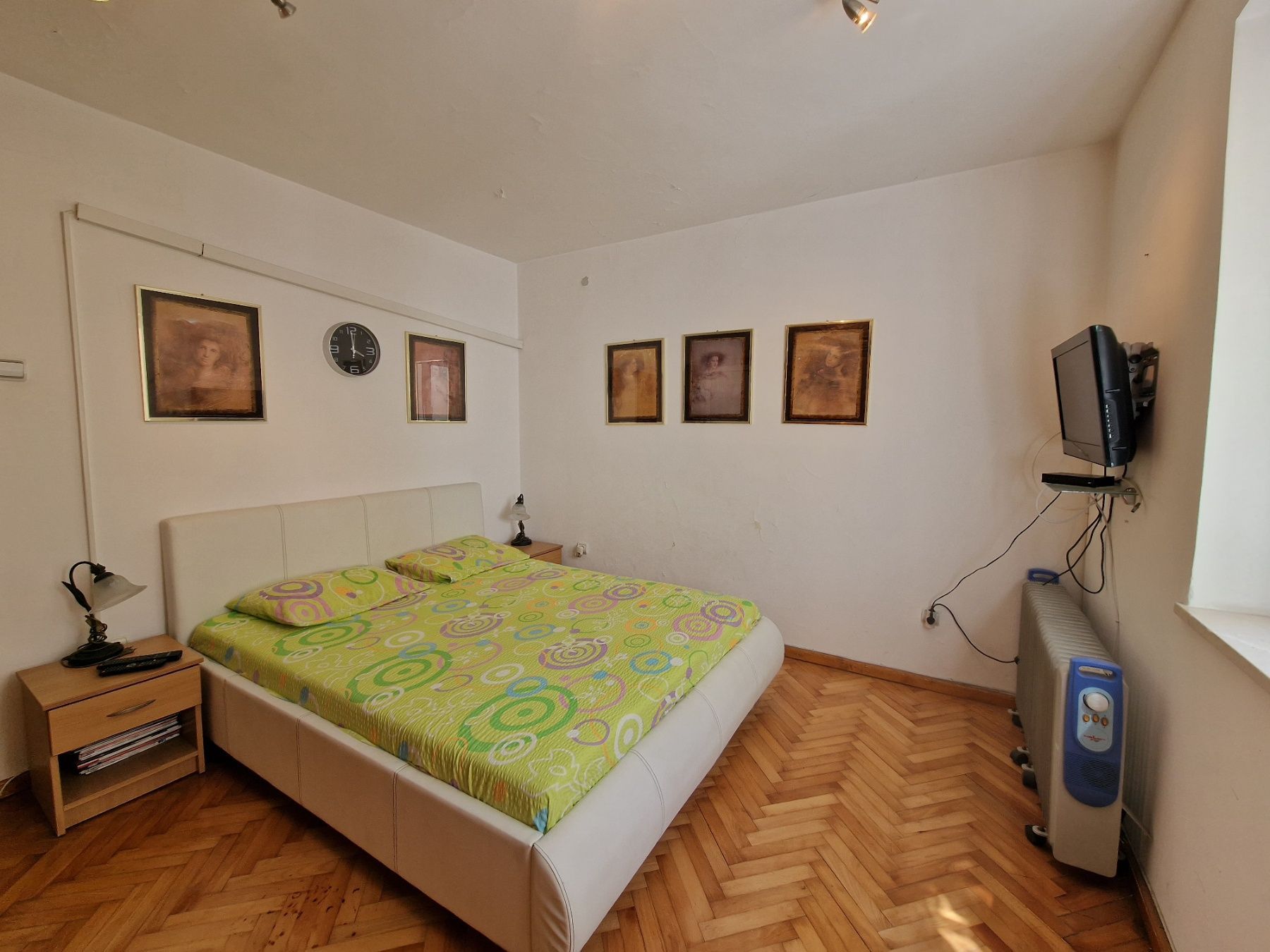 amforaproperty.com/Jednosoban Namešten Stan 47m2 sa Pogledom na More na Prvoj Liniji u Tivtu