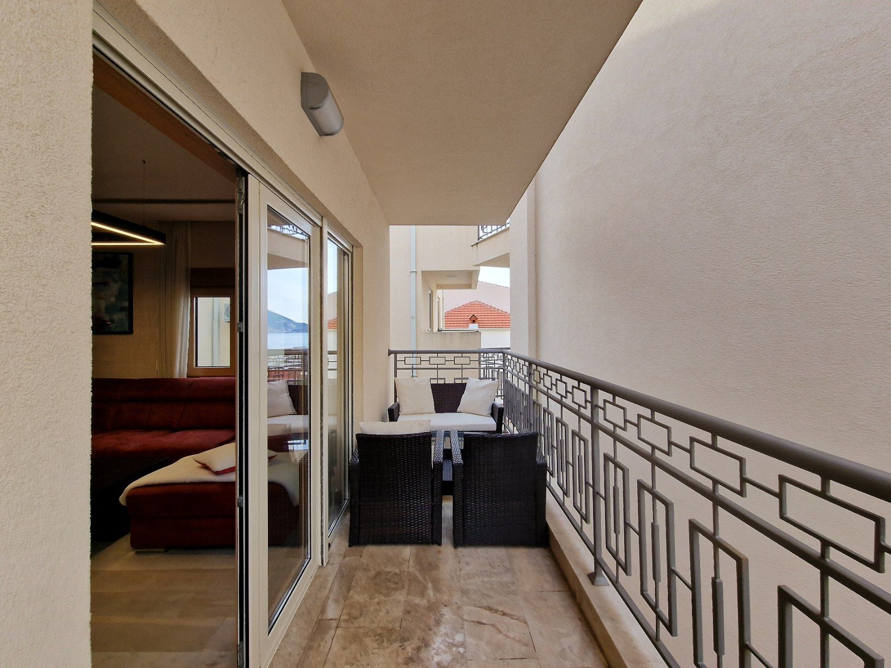 amforaproperty.com/Przno-Luksuzan jednosoban stan 68m2 (na duzi period)