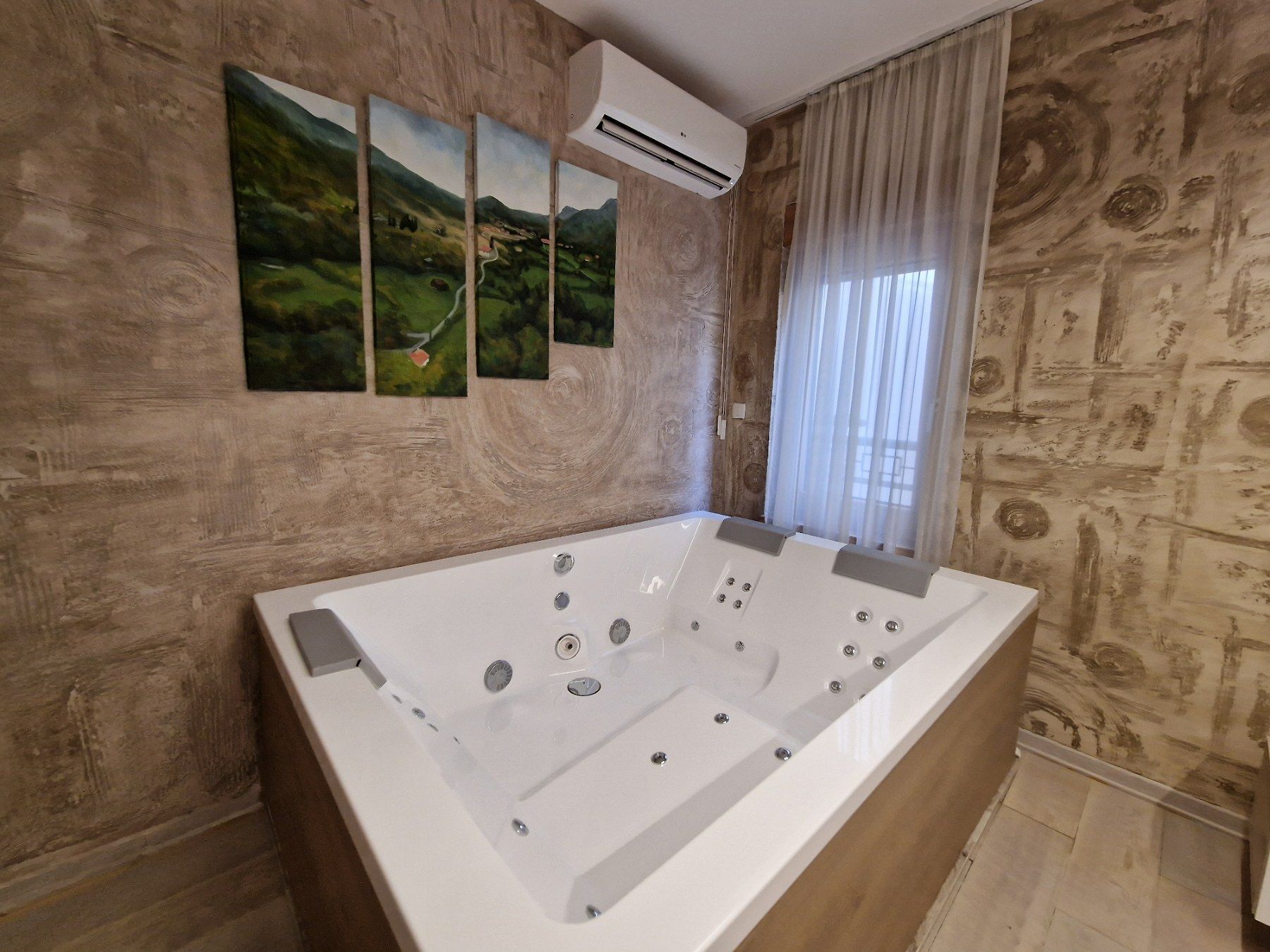 amforaproperty.com/Przno-Luksuzan jednosoban stan 68m2 (na duzi period)