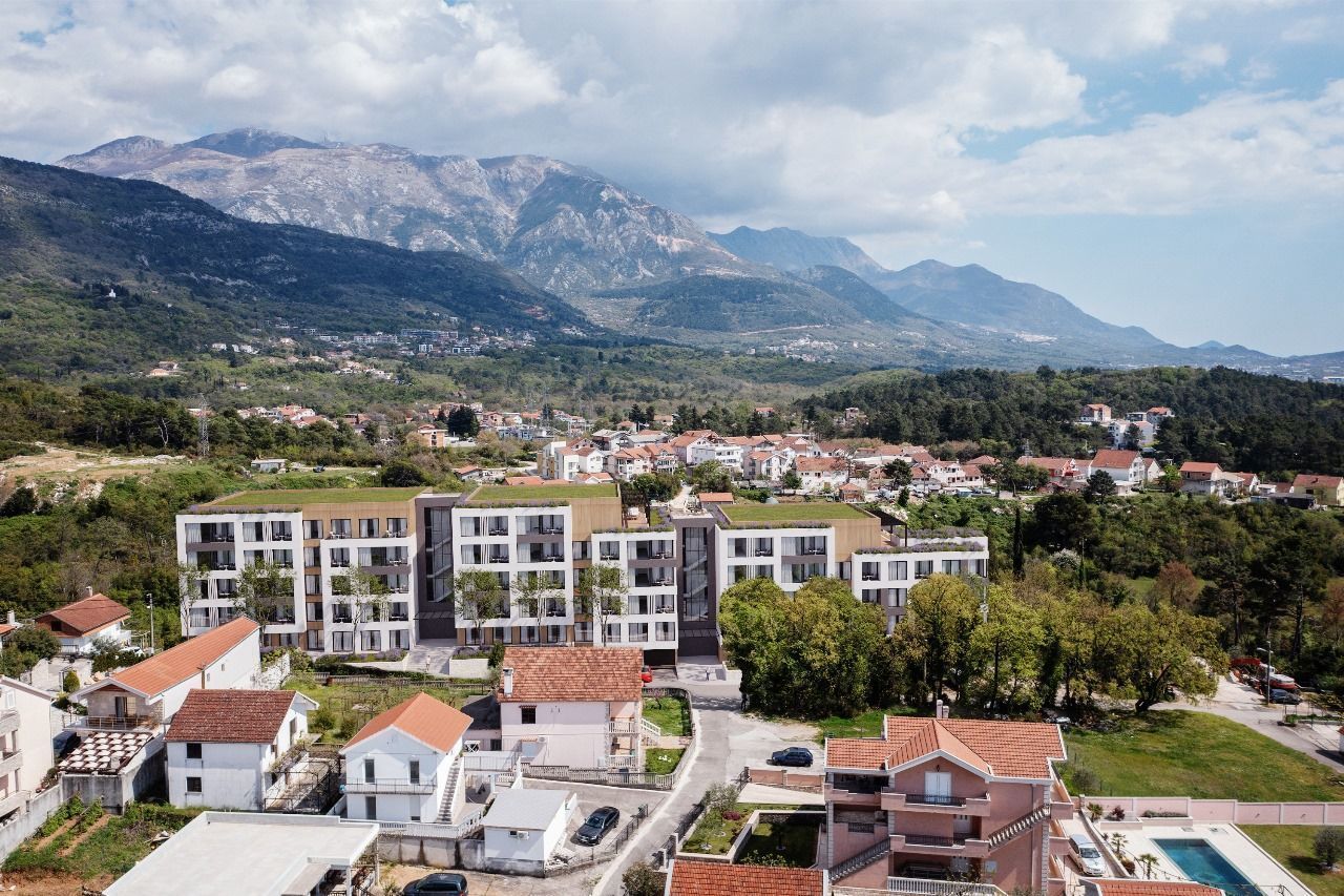 Jednosoban stan (40,81 m²) u novom kompleksu sa bazenom – Tivat, Mrčevac - Amfora Real Estate