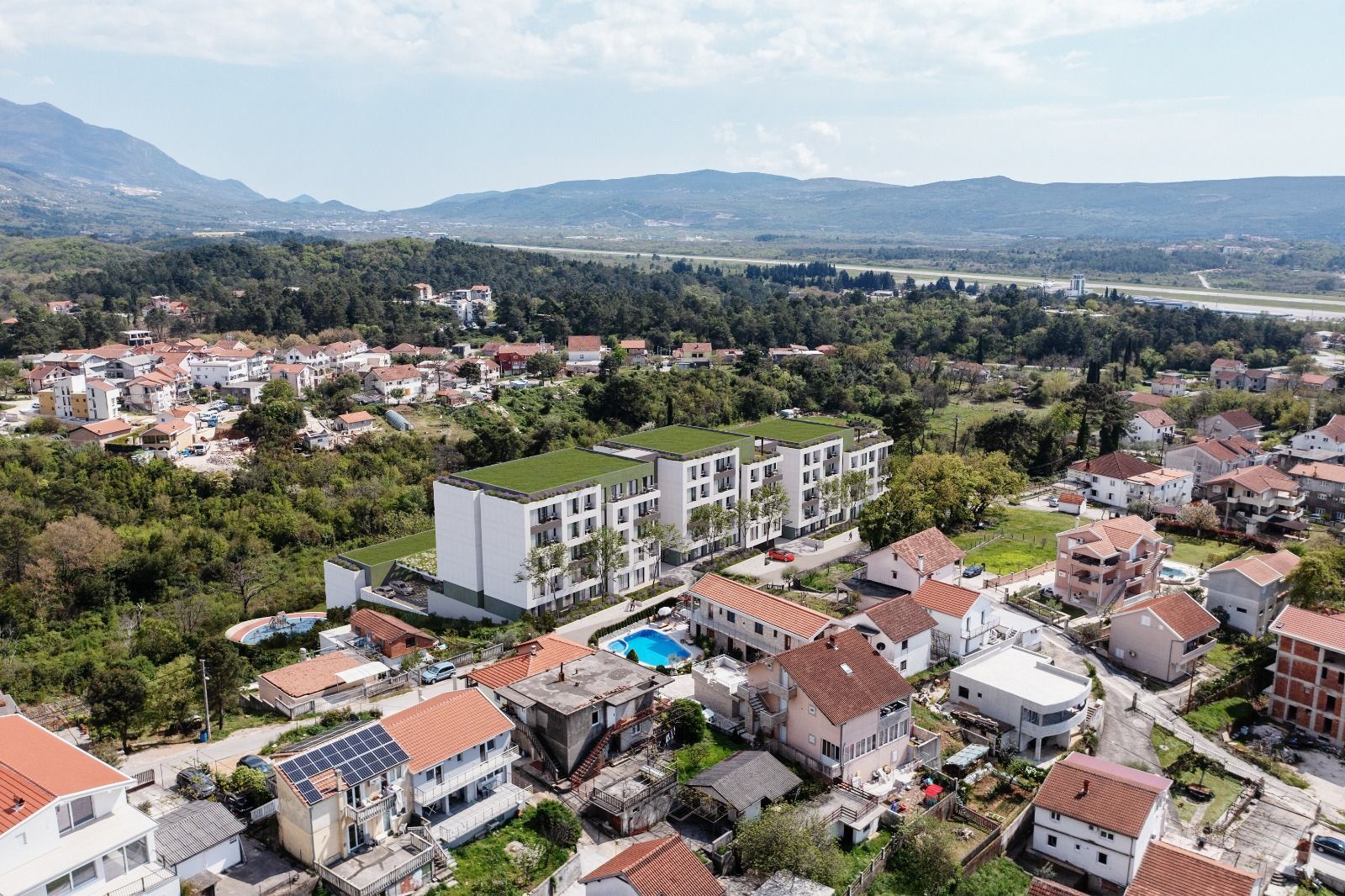 Dvosoban stan 84.05m2 u novom kompleksu sa bazenom – Tivat, Mrčevac - Amfora Real Estate