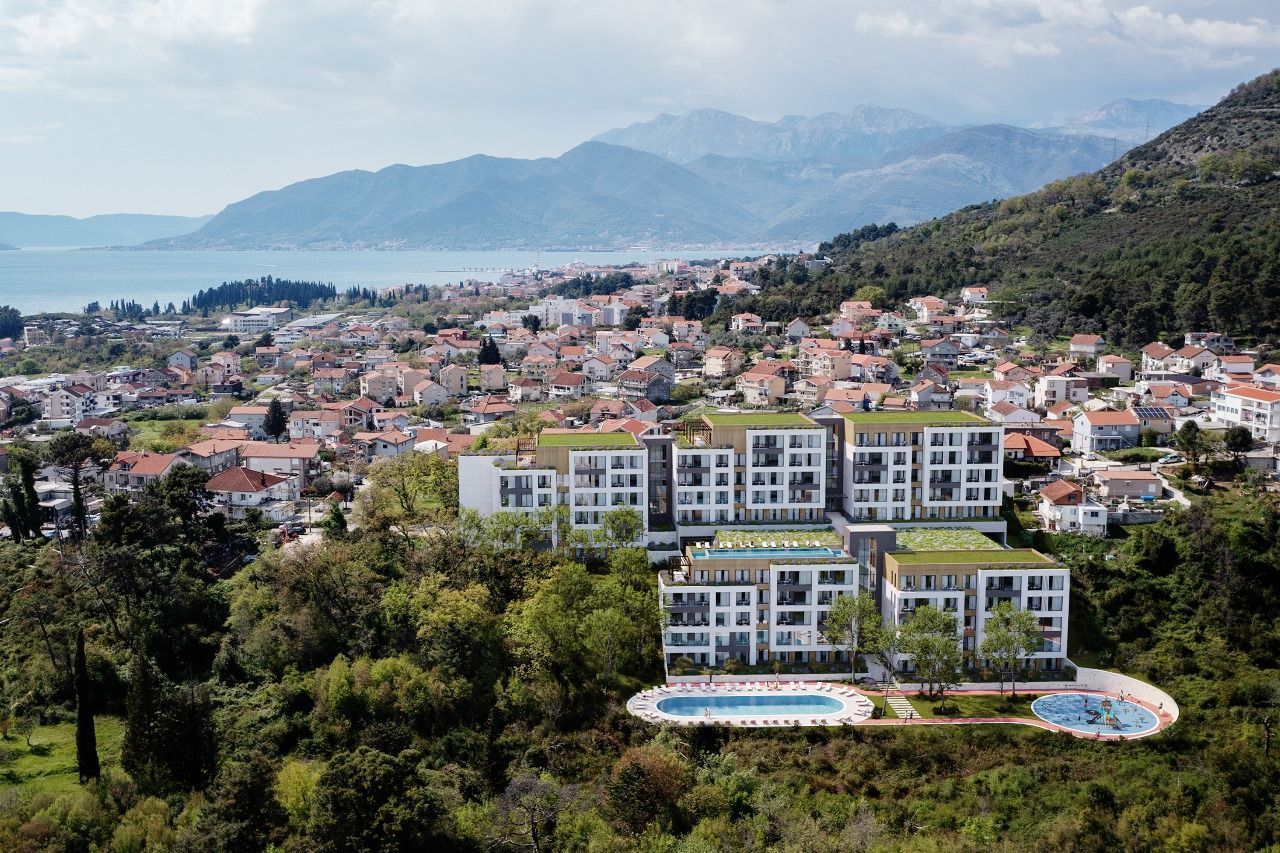 amforaproperty.com/Jednosoban stan 45.39m² u novom kompleksu sa bazenom – Tivat, Mrčevac