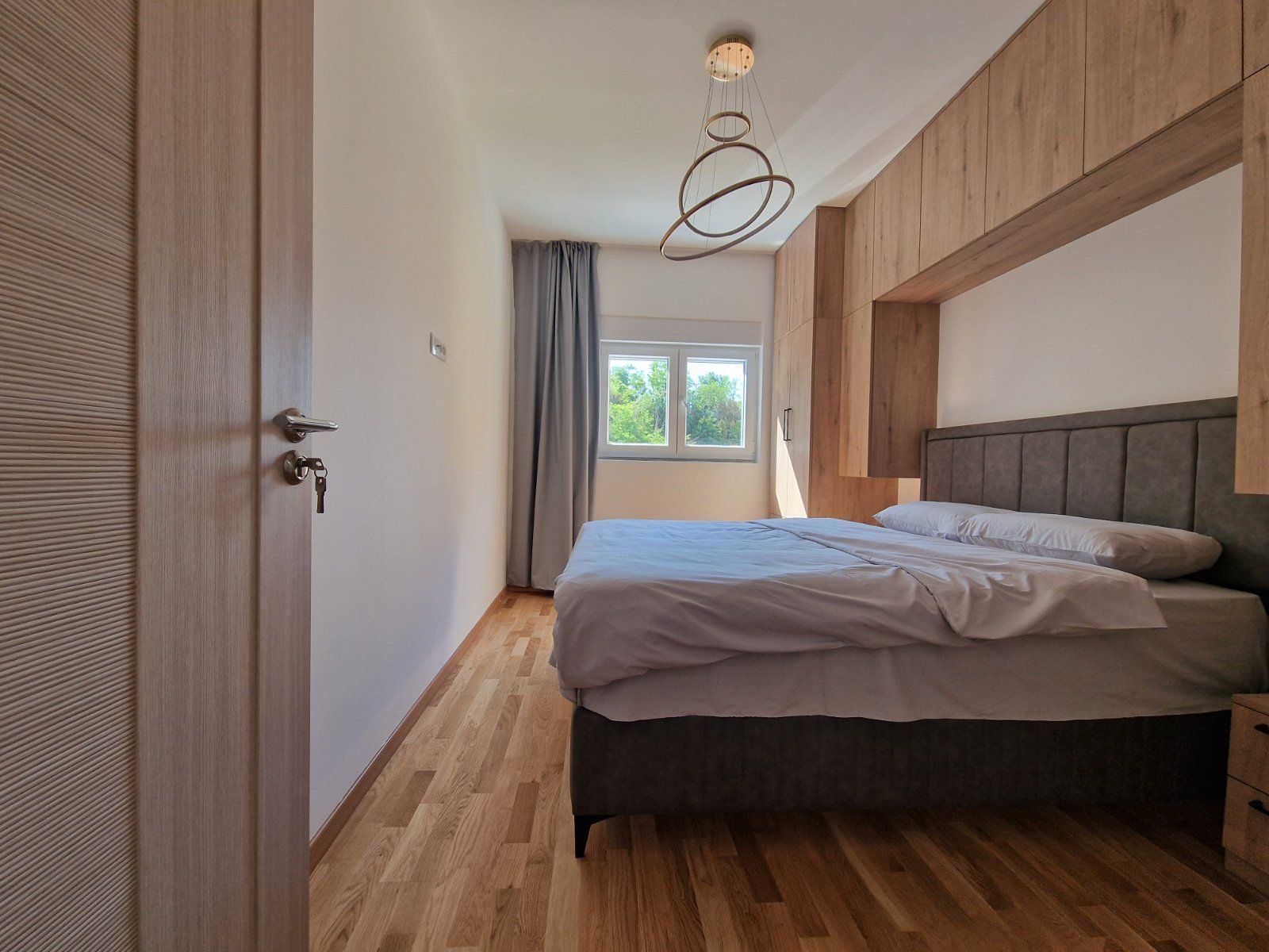 amforaproperty.com/Nov,moderno opremljen jednosoban stan u Becicima (Dostupan od 22.06.2025 na duzi period)