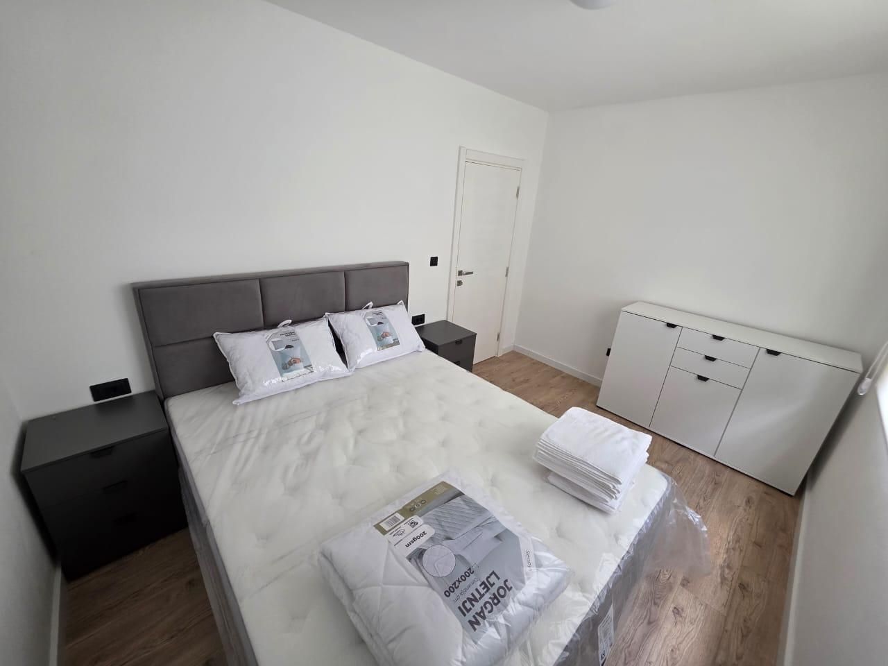 amforaproperty.com/Luksuzna vila od 300 m² sa bazenom i panoramskim pogledom na more na prodaju – Markovići, Budva (na duzi period)