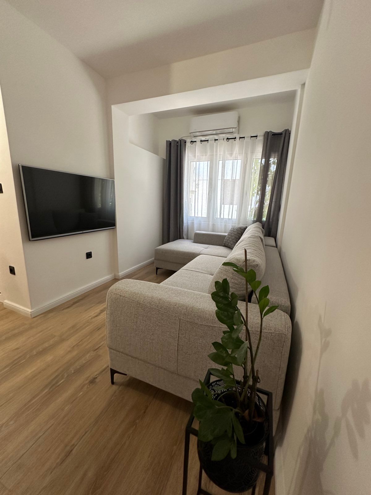 amfora/Jednosoban renoviran stan 45m2,Budva-Rozino (NA DUZI PERIOD)