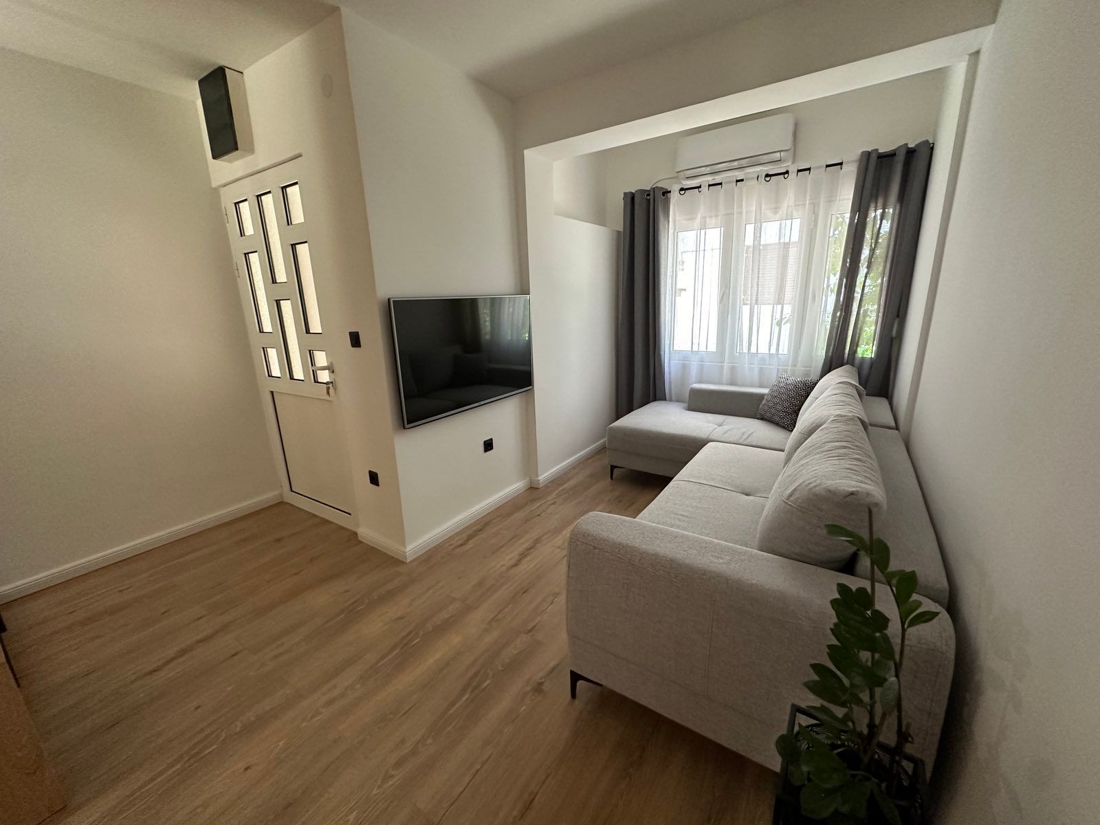 amforaproperty.com/Jednosoban renoviran stan 45m2,Budva-Rozino (NA DUZI PERIOD)