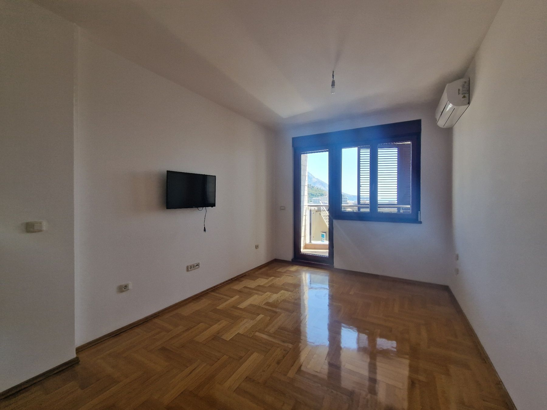 amforaproperty.com/Nov dvosoban stan 120m2 sa pogledom na more. Anatolia, Bečići (Bez placanja poreza od 3%)