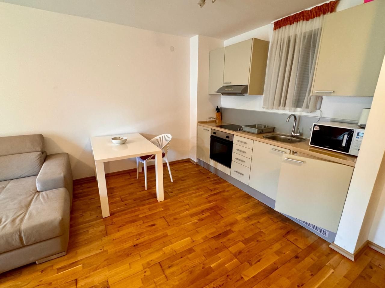 amforaproperty.com/Jednosoban apartman u kompleksu sa bazenom,Przno-Budva (NA DUZI PERIOD)