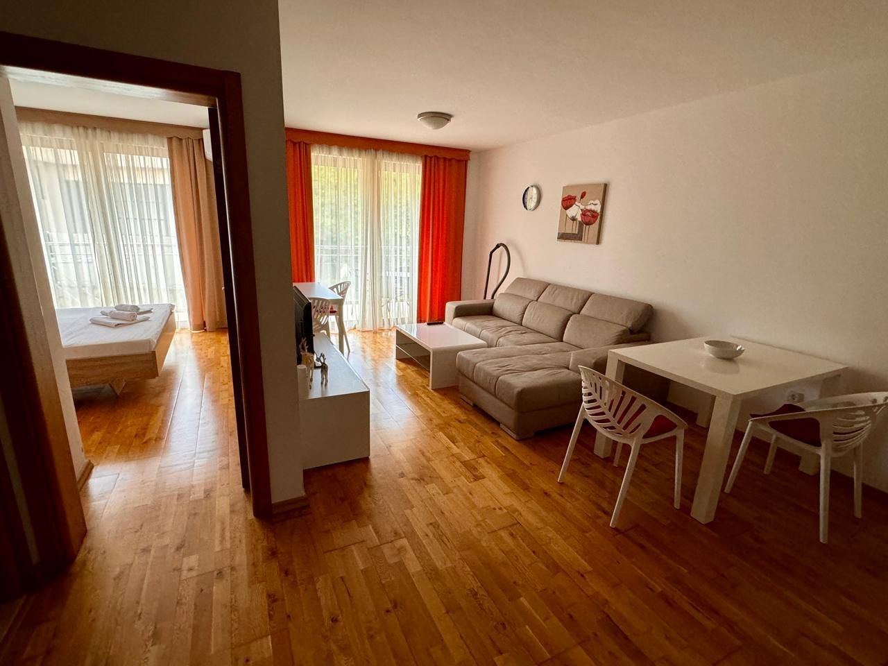 amforaproperty.com/Jednosoban apartman u kompleksu sa bazenom,Przno-Budva (NA DUZI PERIOD)