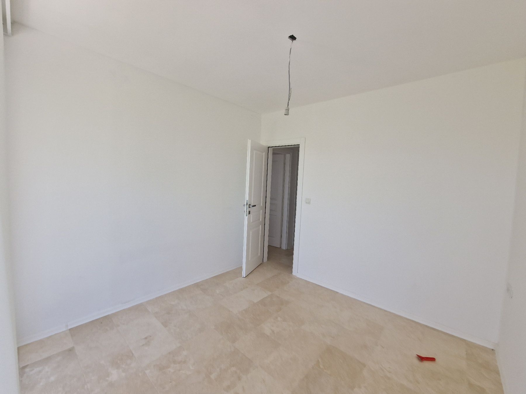 amforaproperty.com/Luksuzna novoizgradjena vila 300 m² sa bazenom, Lješevići – Kotor