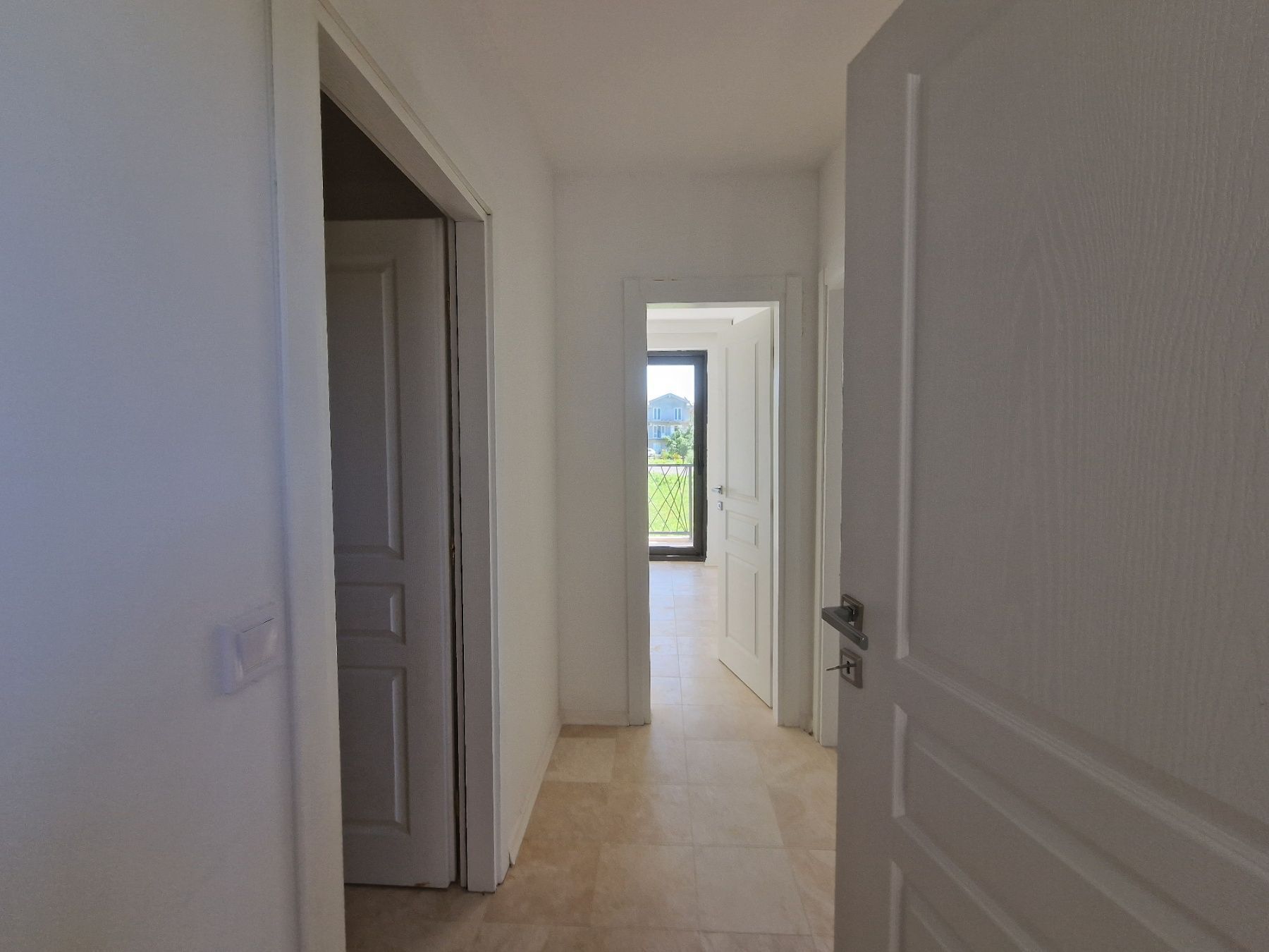 amforaproperty.com/Luksuzna novoizgradjena vila 300 m² sa bazenom, Lješevići – Kotor