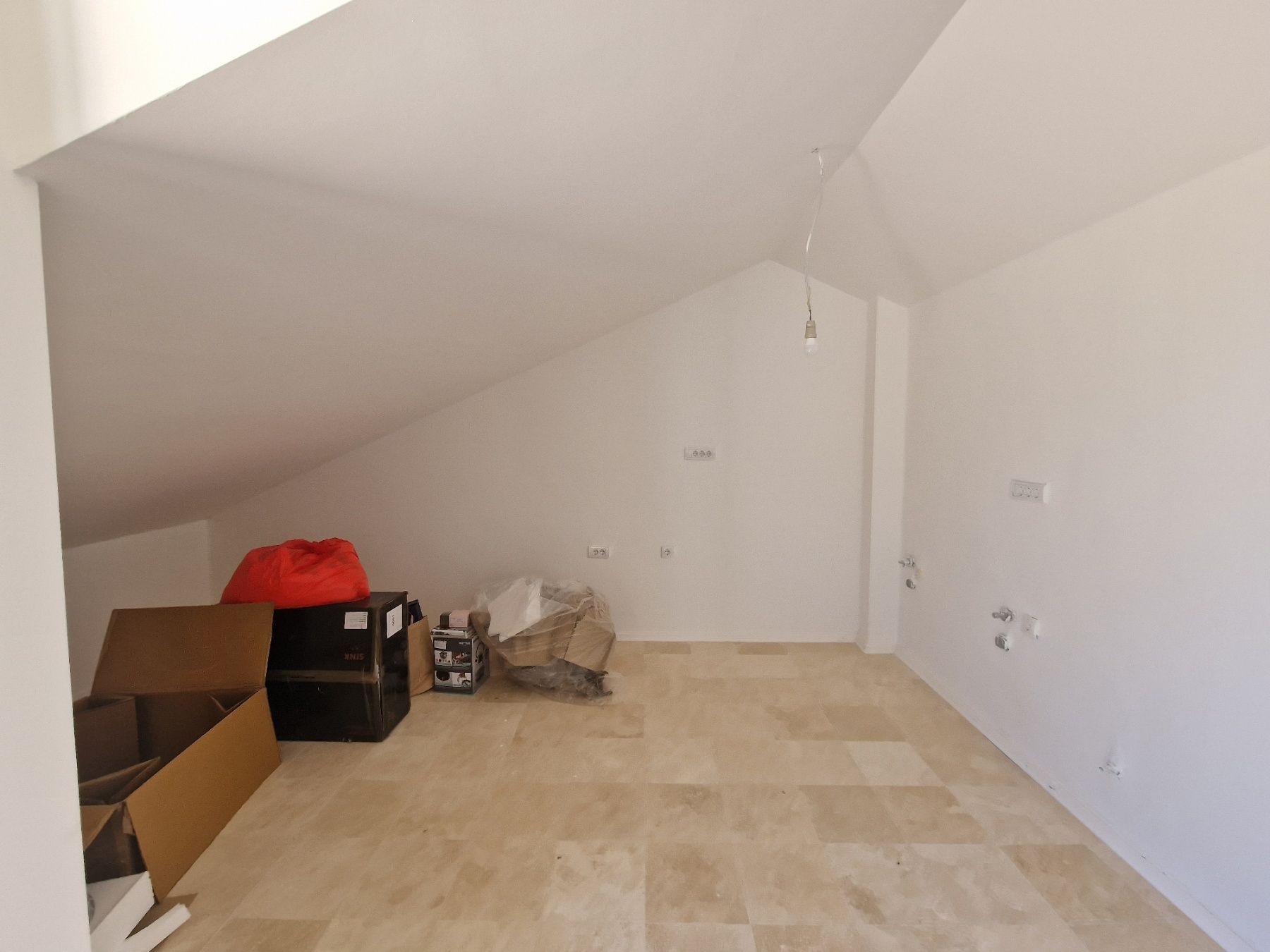 amforaproperty.com/Luksuzna novoizgradjena vila 300 m² sa bazenom, Lješevići – Kotor