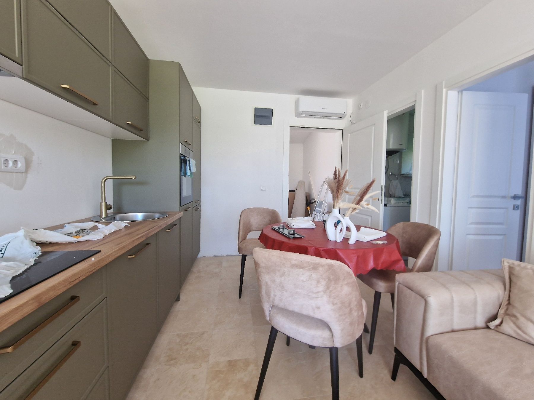 amforaproperty.com/Luksuzna novoizgradjena vila 300 m² sa bazenom, Lješevići – Kotor