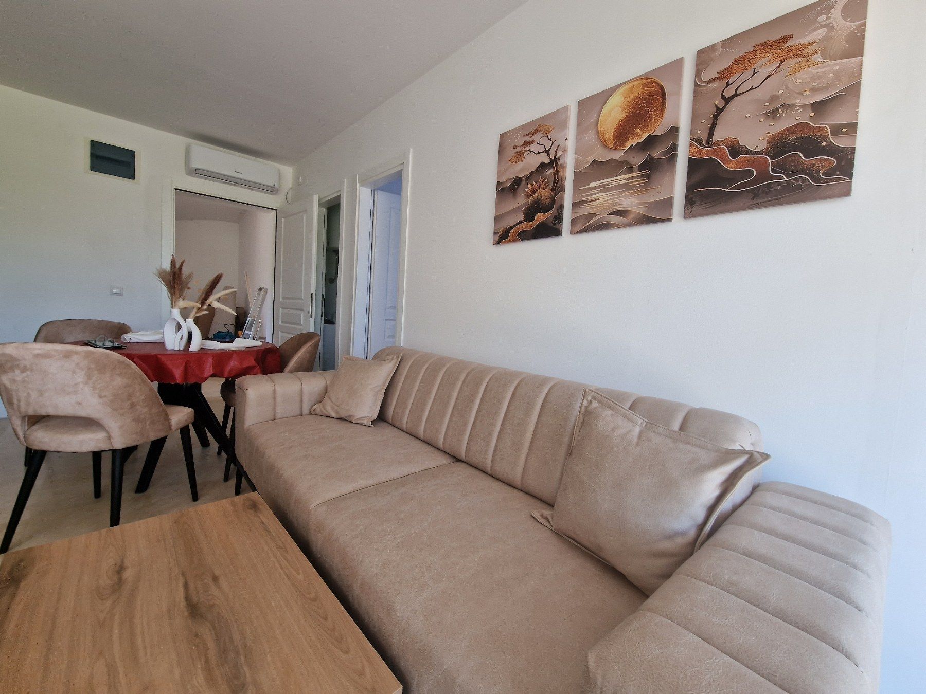amforaproperty.com/Luksuzna novoizgradjena vila 300 m² sa bazenom, Lješevići – Kotor