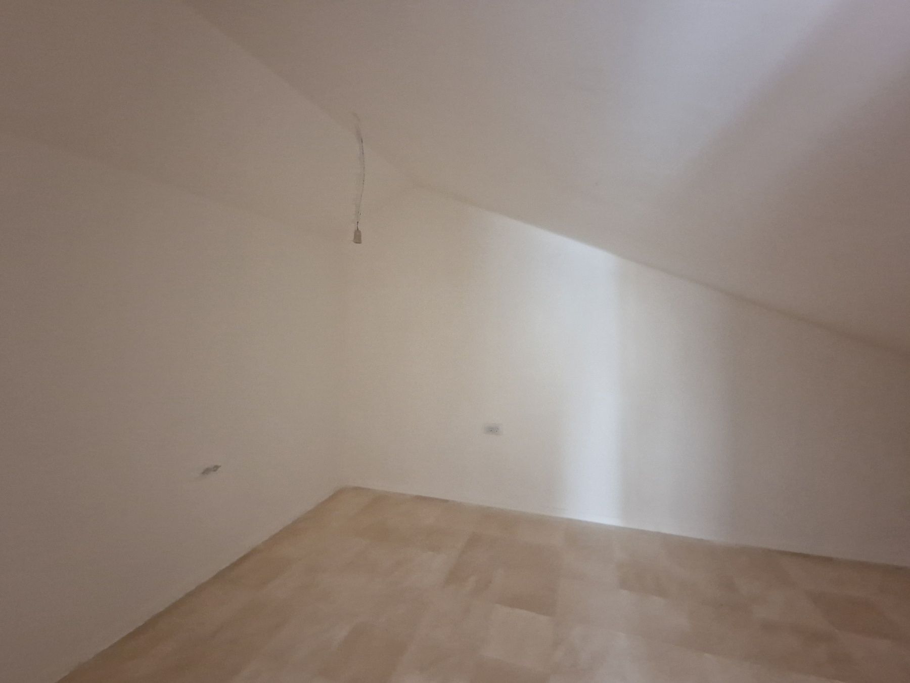 amforaproperty.com/Luksuzna novoizgradjena vila 300 m² sa bazenom, Lješevići – Kotor