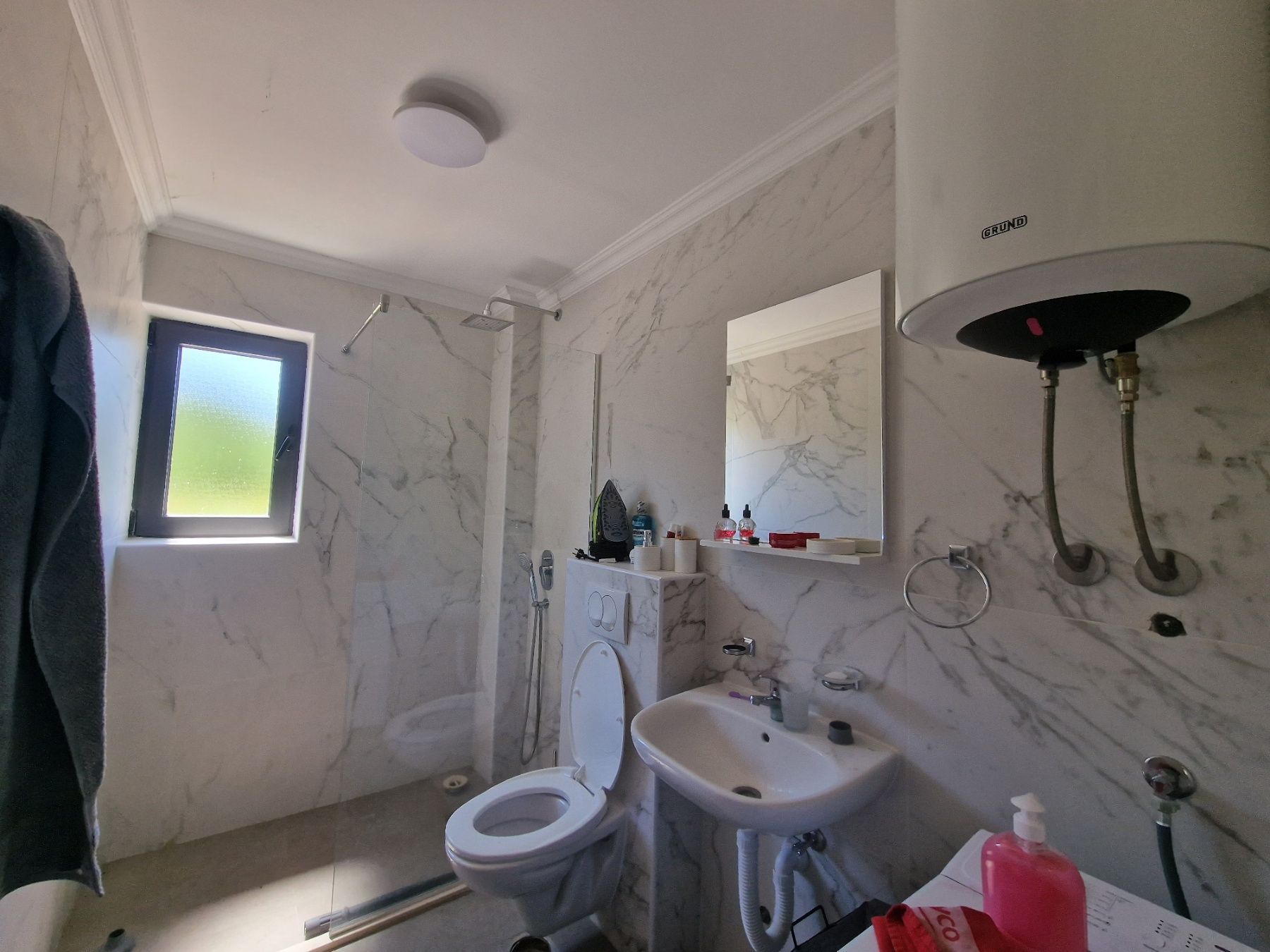 amforaproperty.com/Luksuzna novoizgradjena vila 300 m² sa bazenom, Lješevići – Kotor