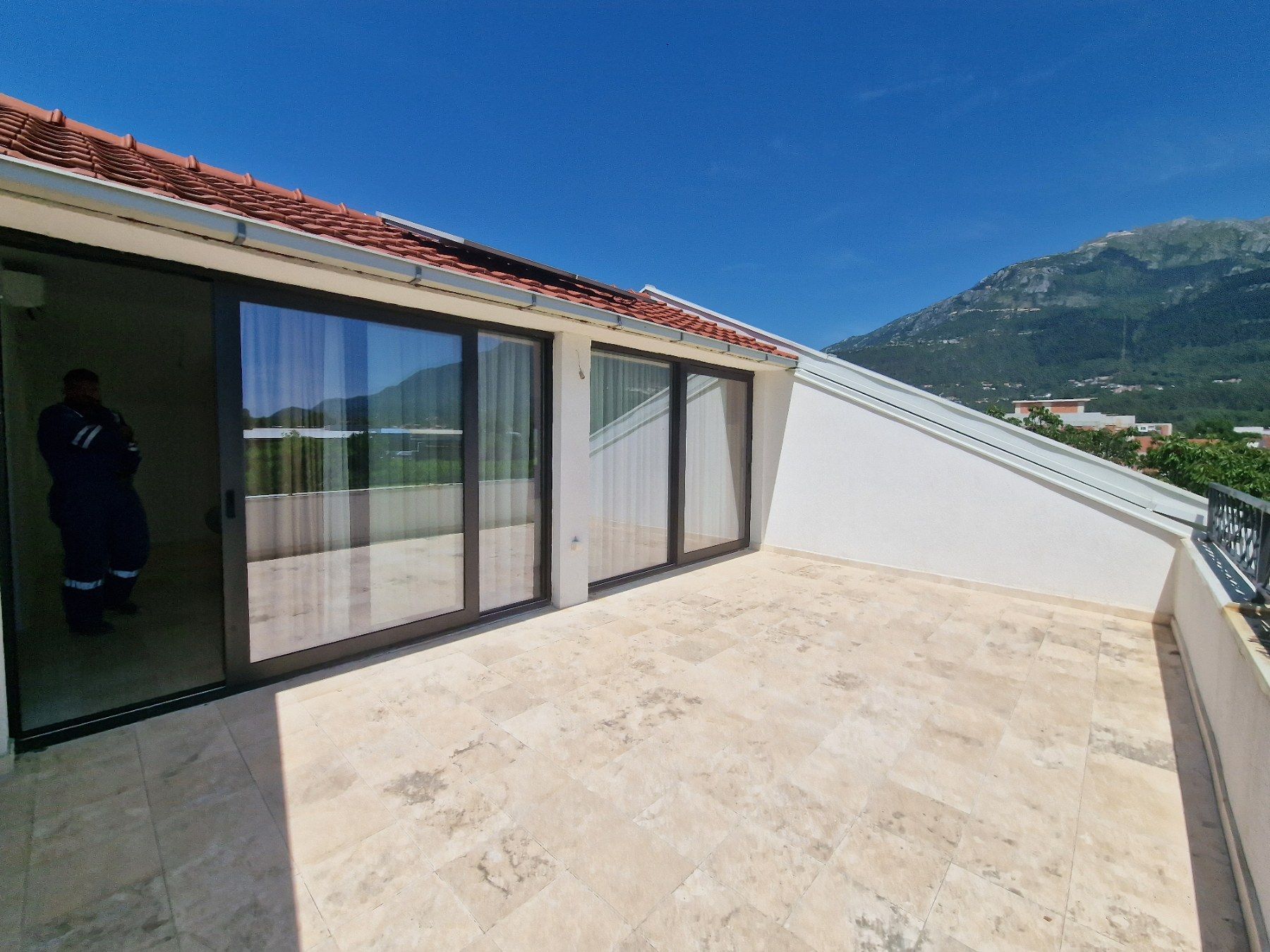 amforaproperty.com/Luksuzna novoizgradjena vila 300 m² sa bazenom, Lješevići – Kotor