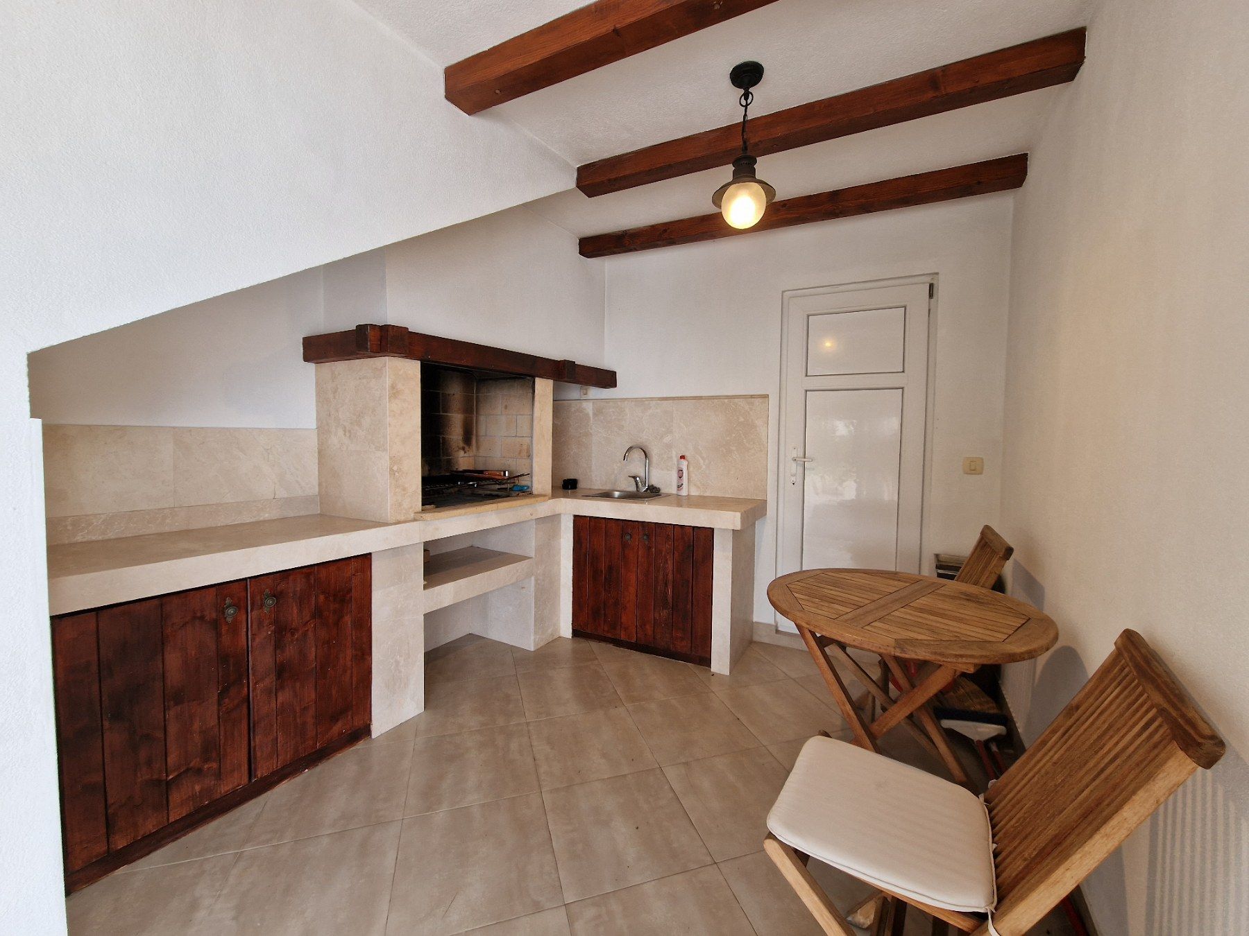 amforaproperty.com/Ekskluzivna vila u Blizikućama, Sveti Stefan (Na duzi period,dostupna od 01.09.2025)