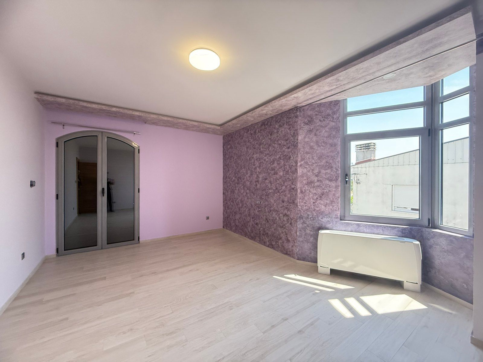 amforaproperty.com/Ekskluzivna kuća 320 m² sa garažom i dvorištem 750 m², Zlatica – Podgorica