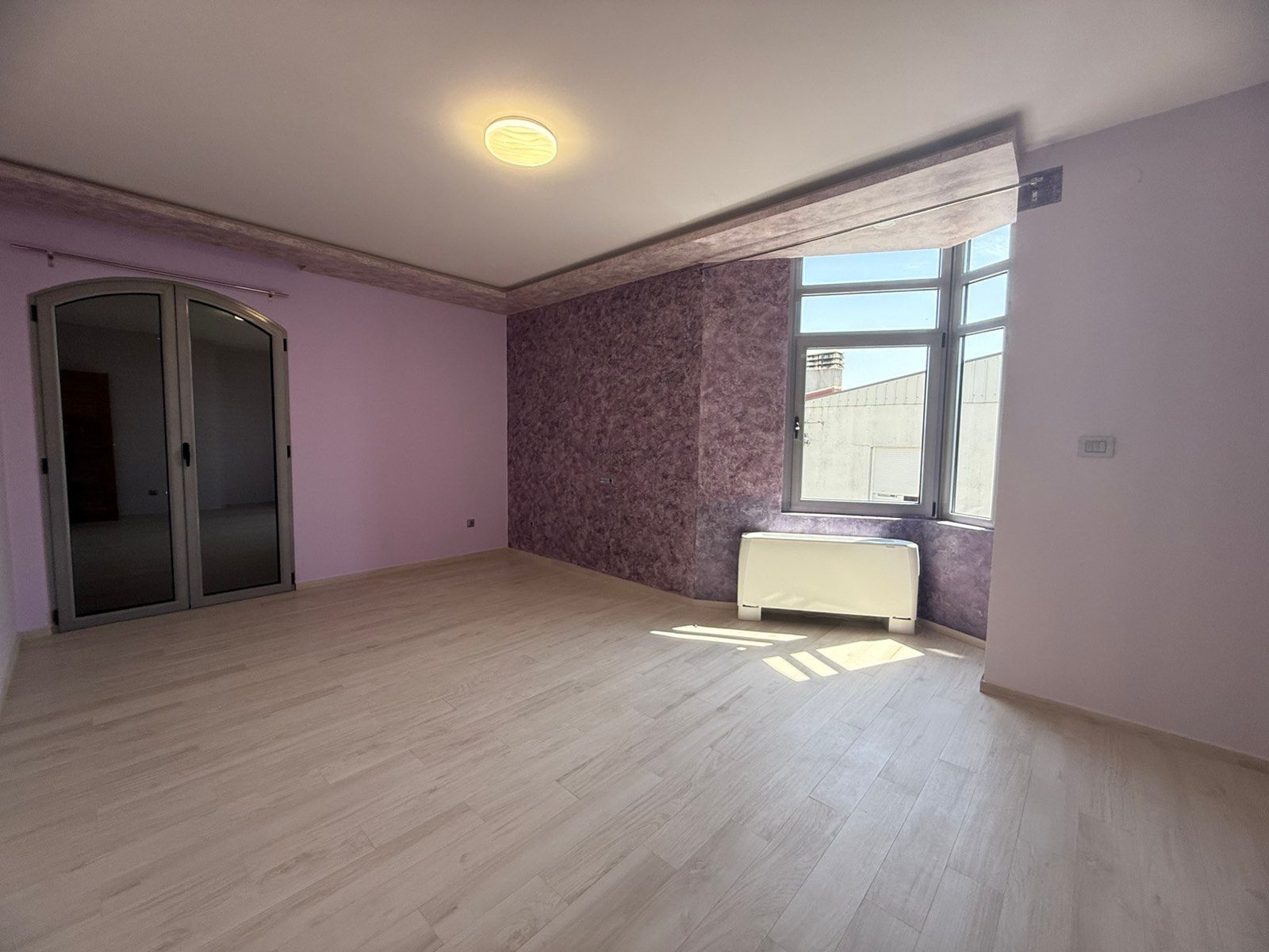 amforaproperty.com/Ekskluzivna kuća 320 m² sa garažom i dvorištem 750 m², Zlatica – Podgorica