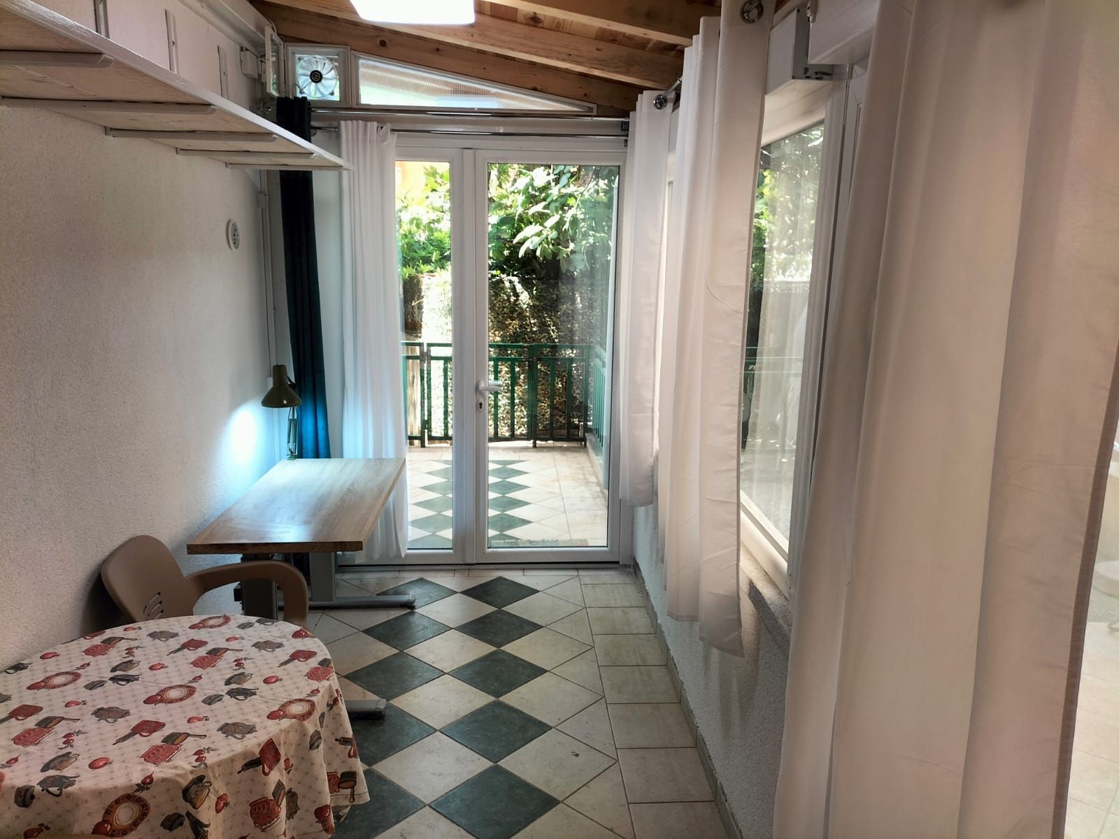 amforaproperty.com/Jednosoban stan 51m2 + 10m2 ostava,Podkosljun-Budva