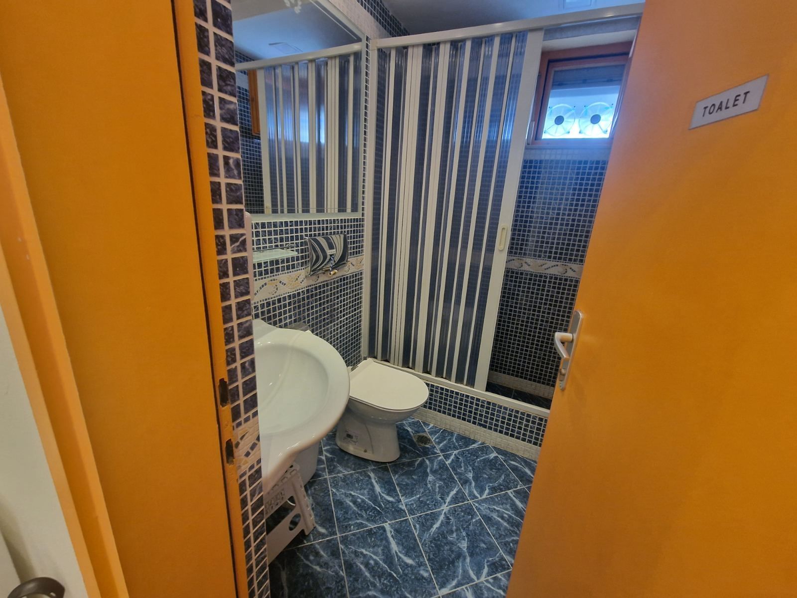 amforaproperty.com/Jednosoban stan 51m2 + 10m2 ostava,Podkosljun-Budva