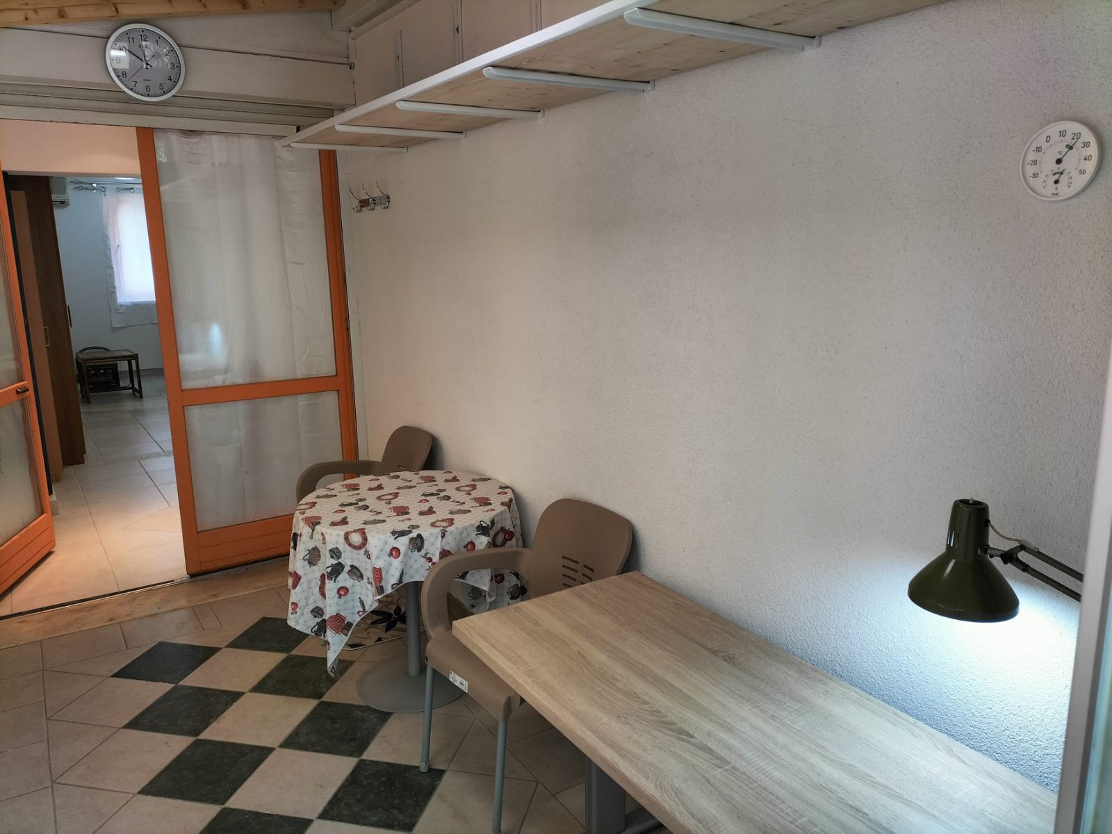 amforaproperty.com/Jednosoban stan 51m2 + 10m2 ostava,Podkosljun-Budva