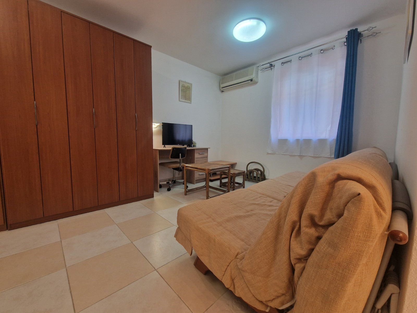amforaproperty.com/Jednosoban stan 51m2 + 10m2 ostava,Podkosljun-Budva