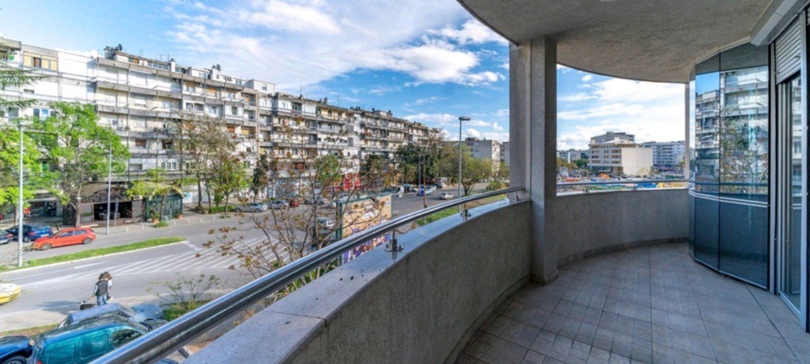 amforaproperty.com/Luksuzan trosoban stan 140 m² sa parking mestom – Preko Morače, Podgorica