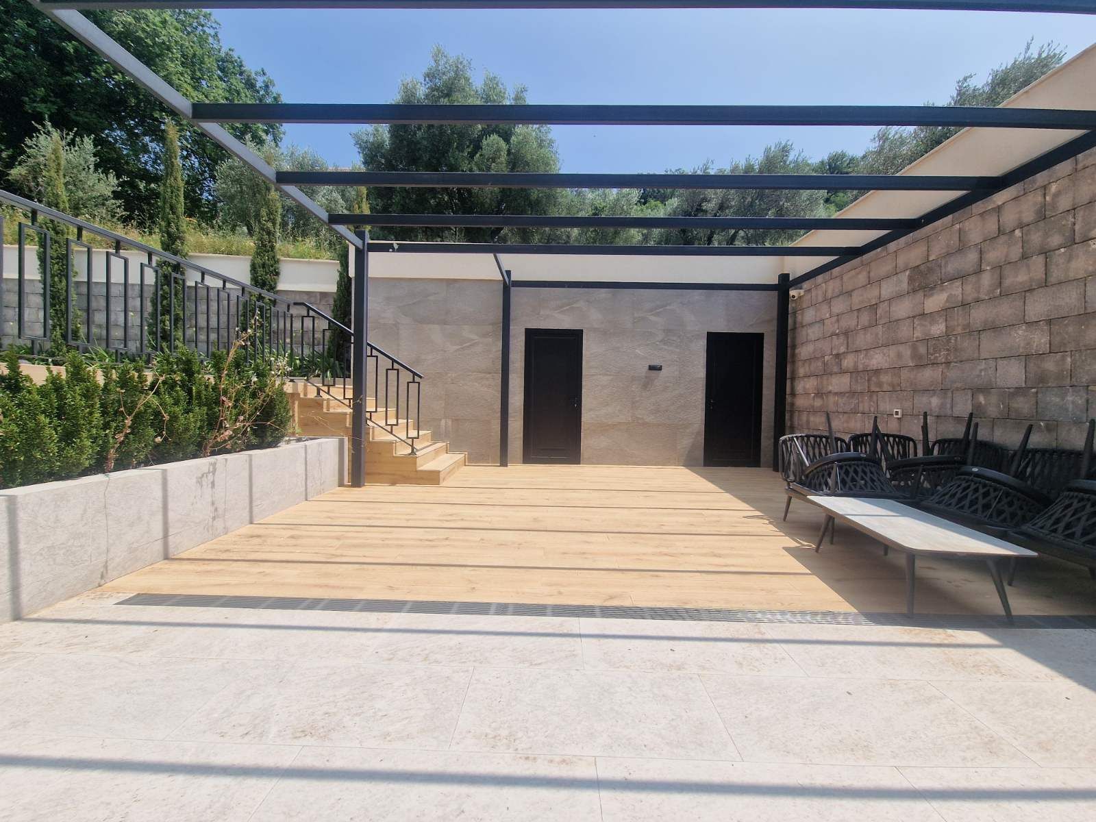 amforaproperty.com/Luksuzan dvosoban stan 90m² u kompleksu sa bazenom, Kamenovo – Budva