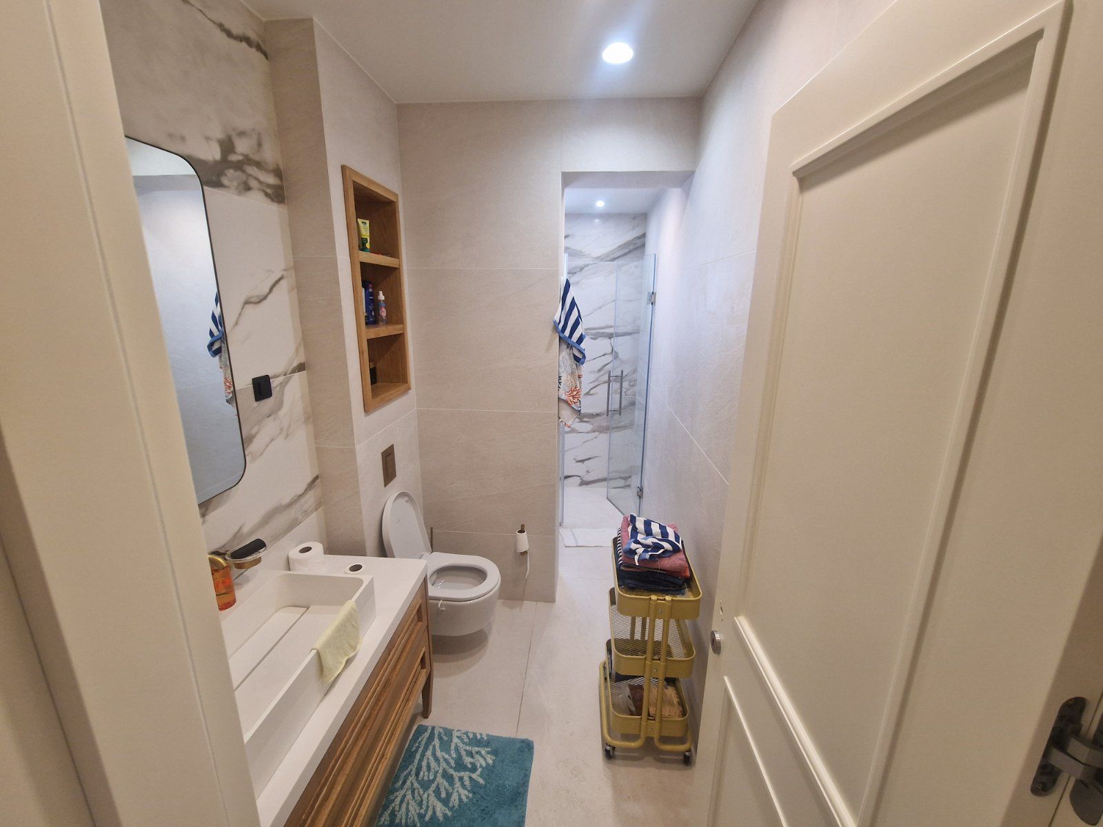 amforaproperty.com/Luksuzan dvosoban stan 90m² u kompleksu sa bazenom, Kamenovo – Budva