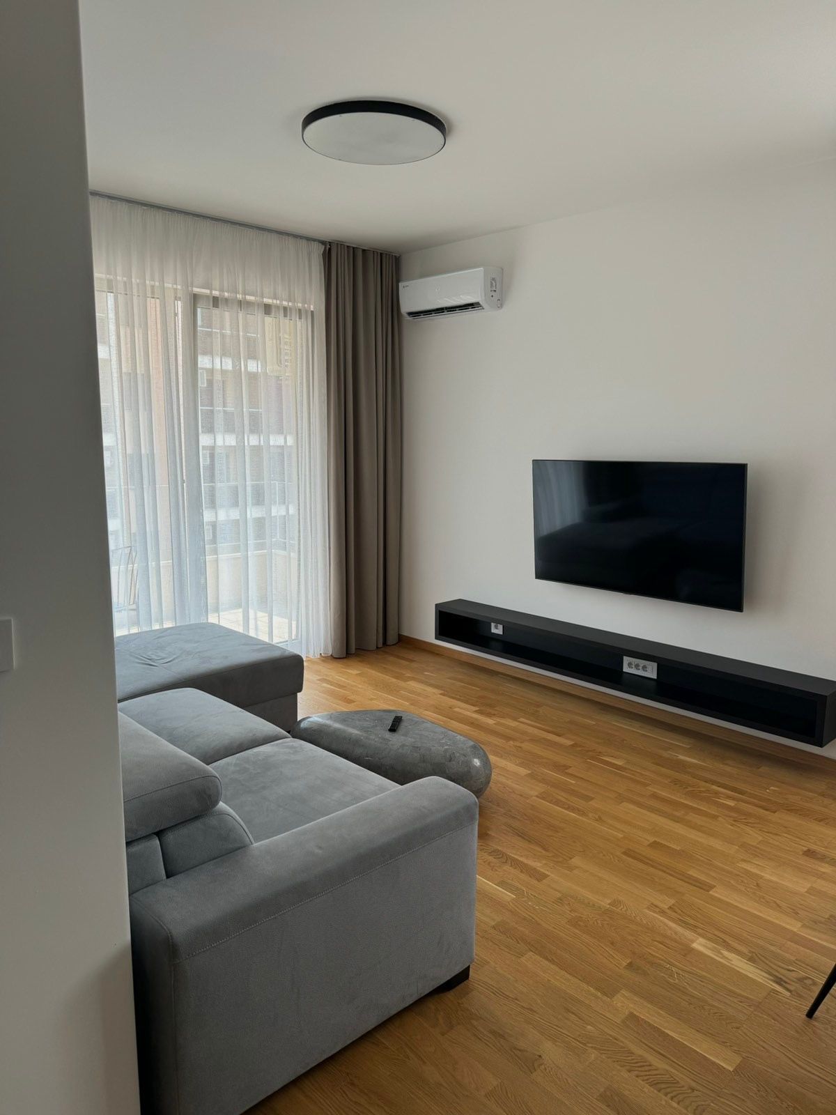 amforaproperty.com/Moderno opremljen dvosoban stan sa garaznim mestom ,Becici (Na period od 01.09.2025-01.06.2026 )