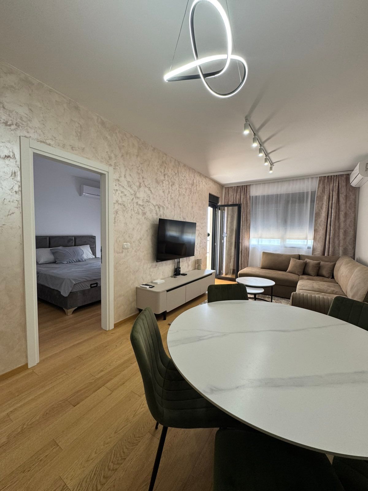 amforaproperty.com/Nov dvosoban stan 71m2 sa pogledom na more i garaznim mestom u Becicima