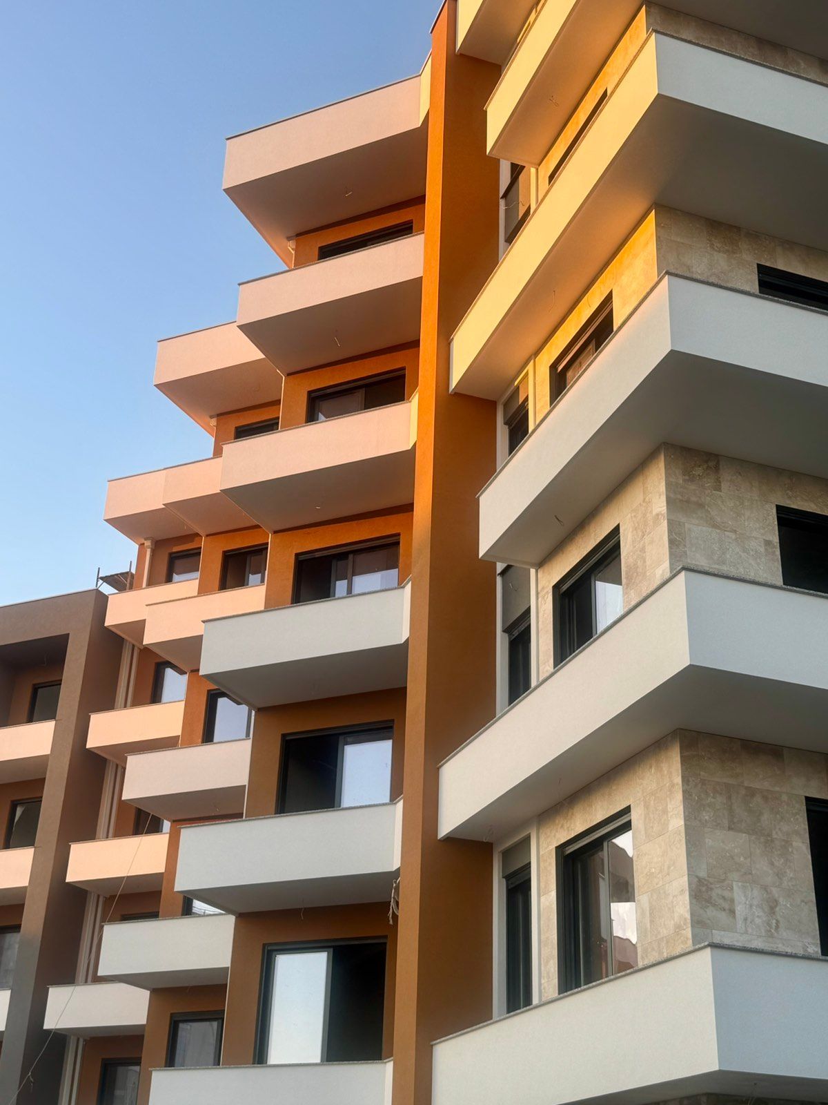amforaproperty.com/Jednosoban stan 48m² u izgradnji sa pogledom na more – Ulcinj, Pinješ