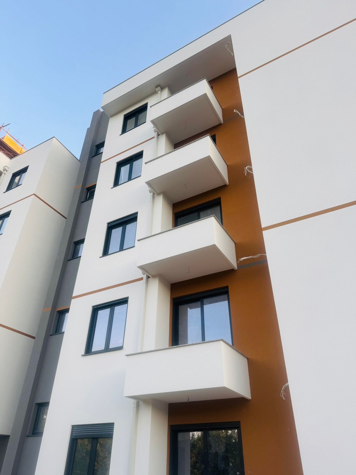 amforaproperty.com/Jednosoban stan 48m² u izgradnji sa pogledom na more – Ulcinj, Pinješ