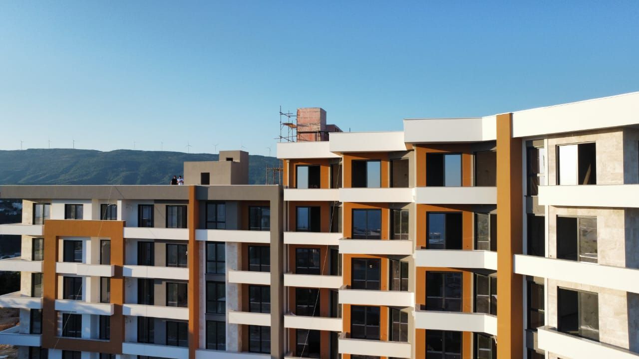 amforaproperty.com/Jednosoban stan 48m² u izgradnji sa pogledom na more – Ulcinj, Pinješ