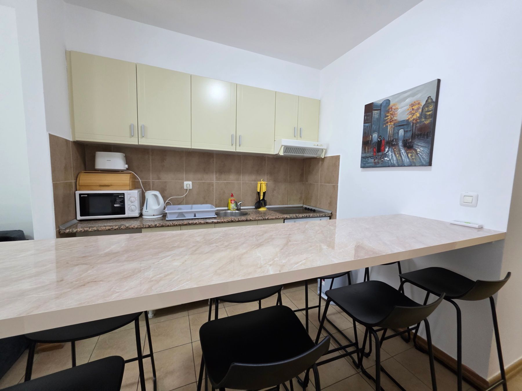 amforaproperty.com/Dvosoban namesten stan 64m² na atraktivnoj lokaciji u Bečićima