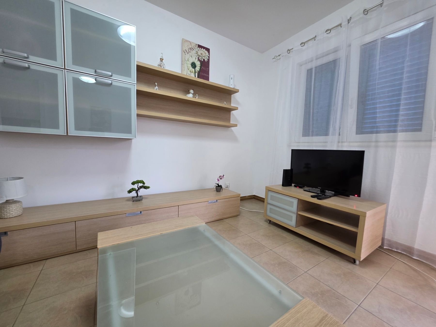 amforaproperty.com/Dvosoban namesten stan 64m² na atraktivnoj lokaciji u Bečićima