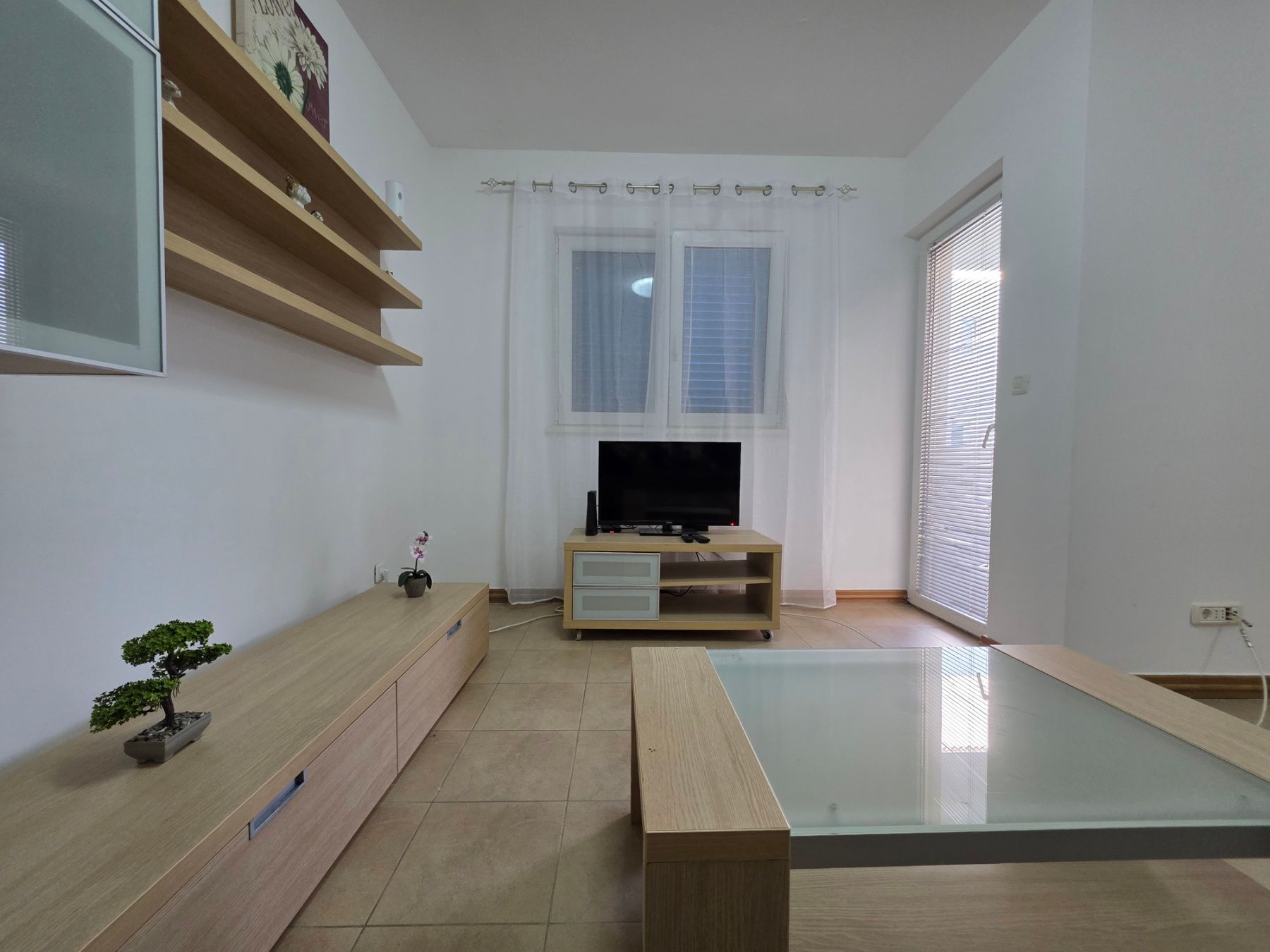 amforaproperty.com/Dvosoban namesten stan 64m² na atraktivnoj lokaciji u Bečićima