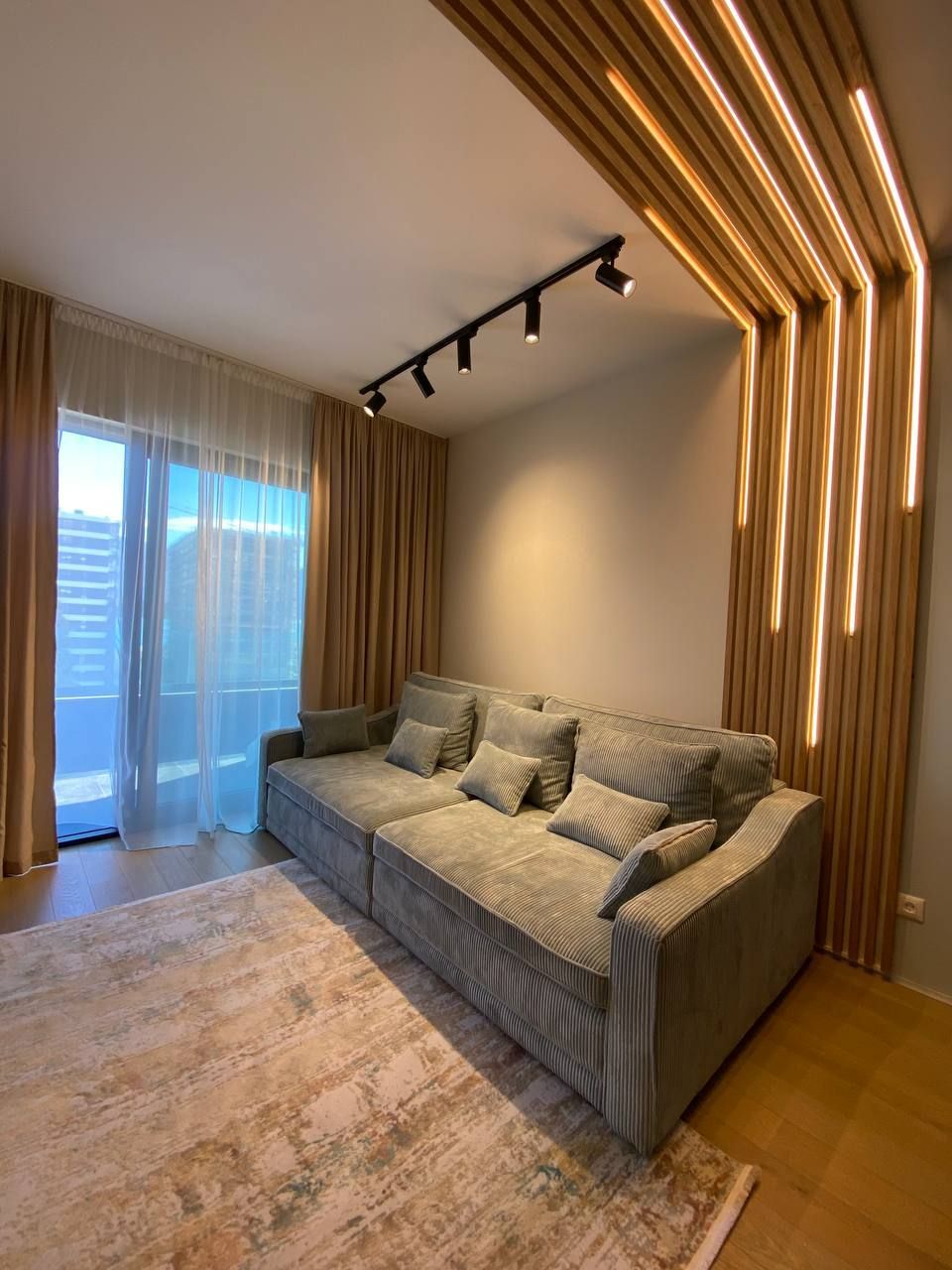amforaproperty.com/Jednosoban luksuzno opremljen stan na prvoj liniji do mora,Becici (NA DUZI PERIOD)