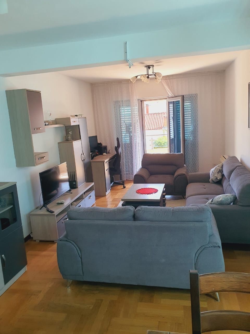 amfora/Dvosoban namesten stan 81m² na atraktivnoj lokaciji – Budva (NA DUZI PERIOD)
