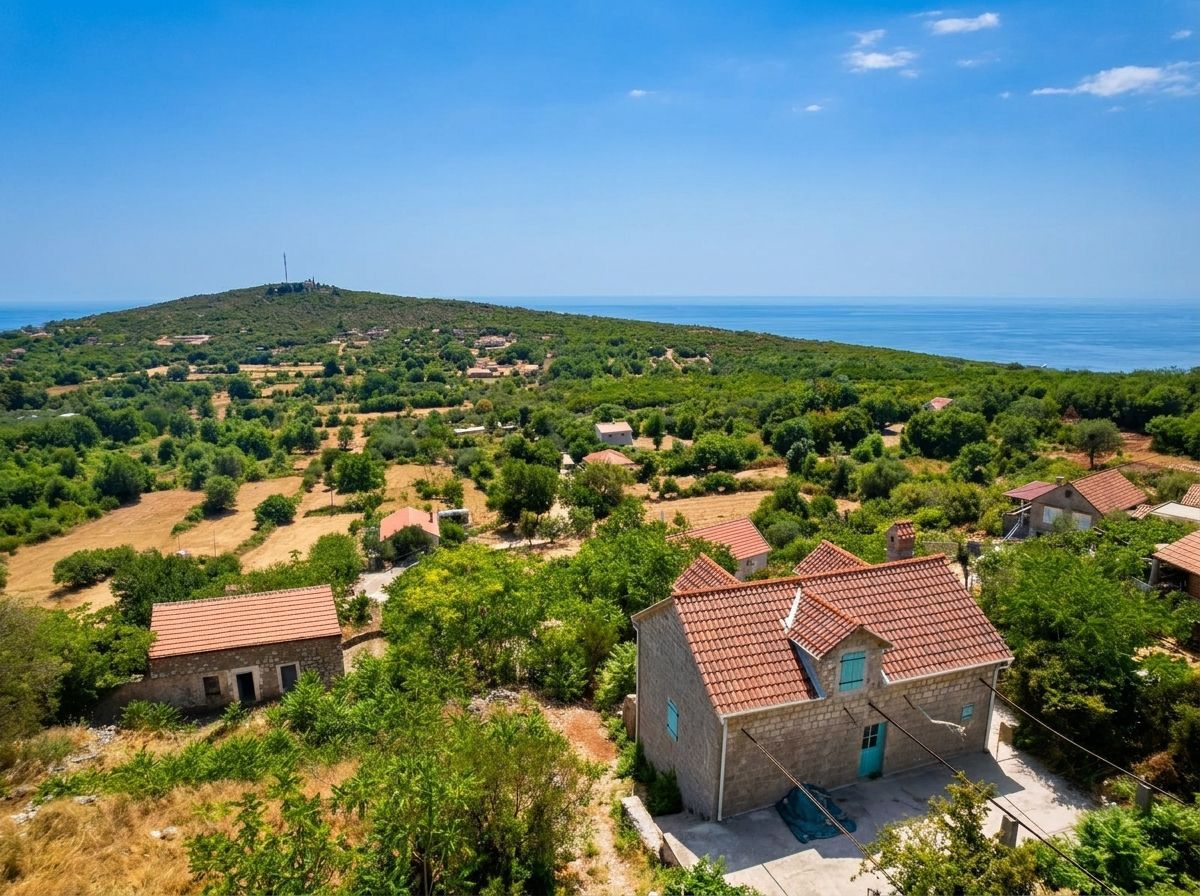 Autentična renovirana kamena kuća 138 m² na placu 566 m²– Zagora, Kotor - Amfora Real Estate