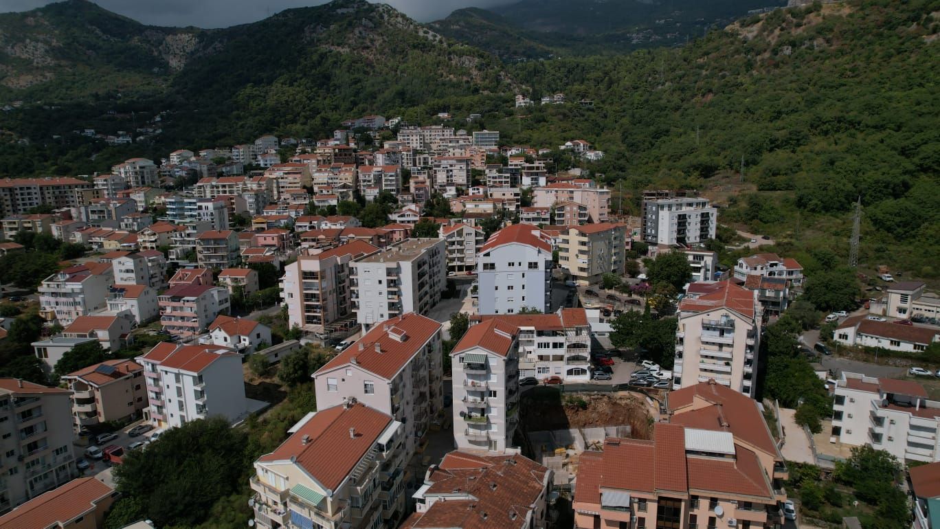 Jednosoban stan 42.28m2 u novogradnji – Budva, Potkošljun - Amfora Real Estate