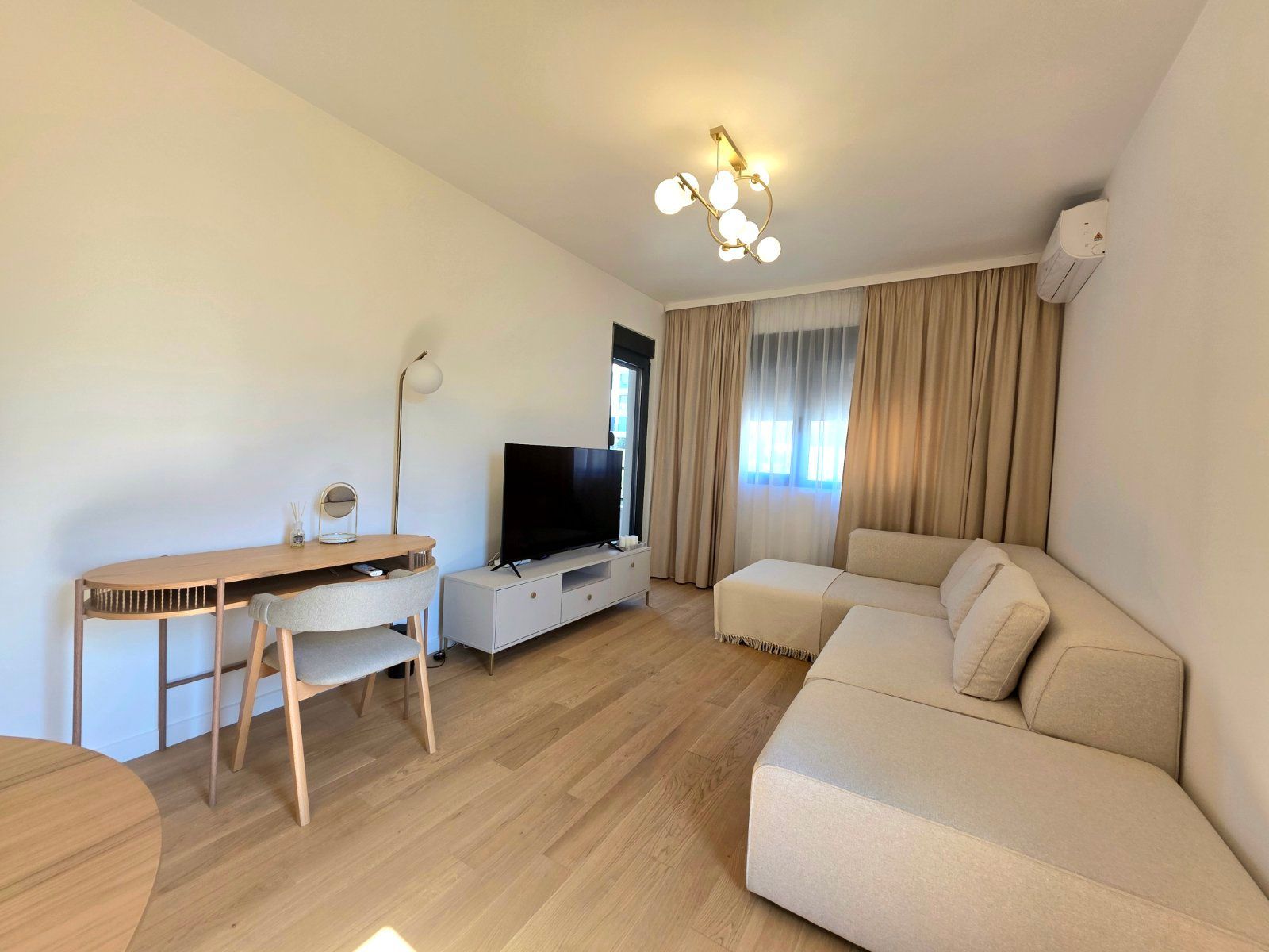 amforaproperty.com/Jednosoban moderno opremljen stan 42m2 sa pogledom na more u Becicima