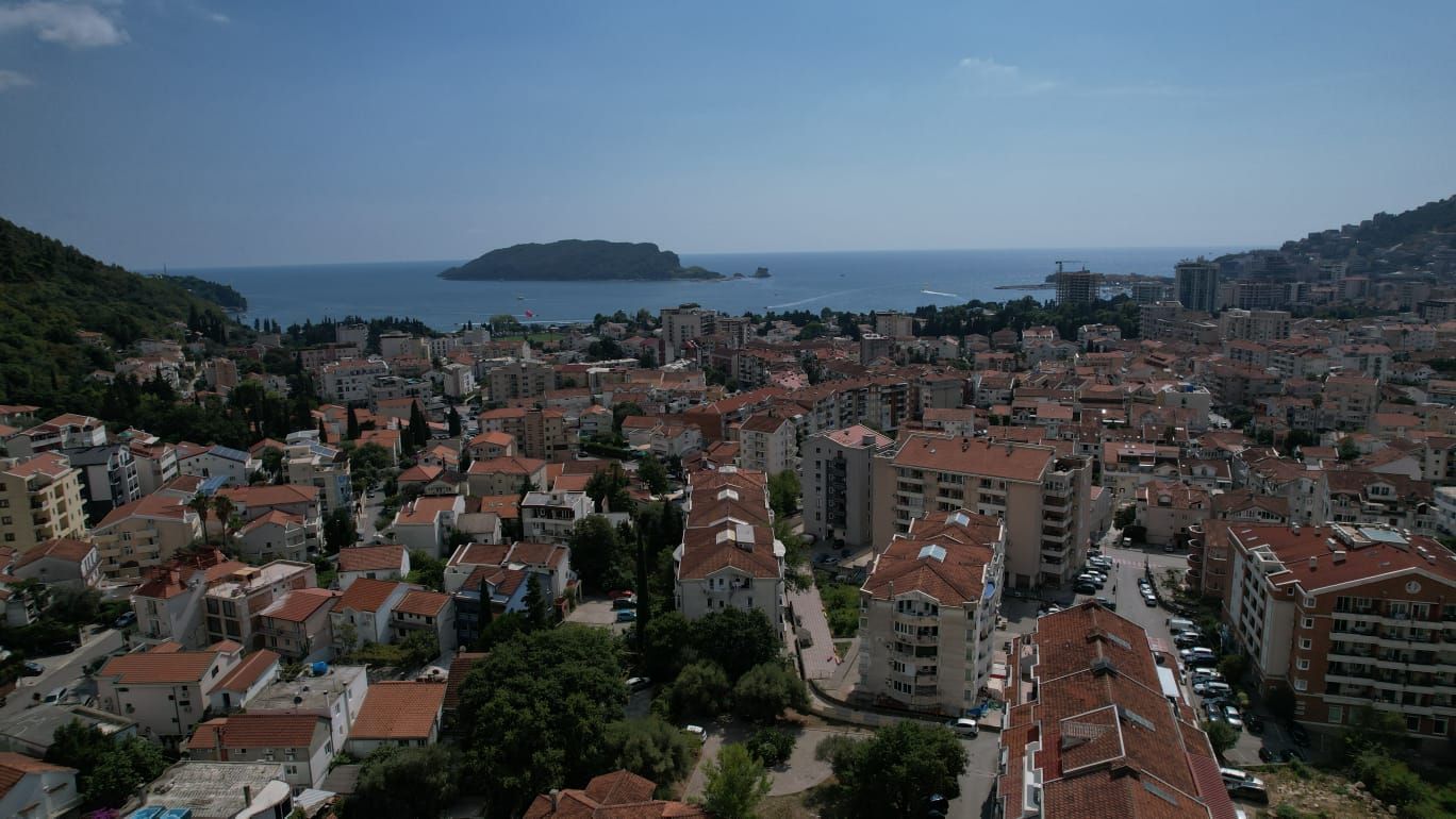 Jednosoban stan 74.46m2 u novogradnji – Budva, Potkošljun - Amfora Real Estate