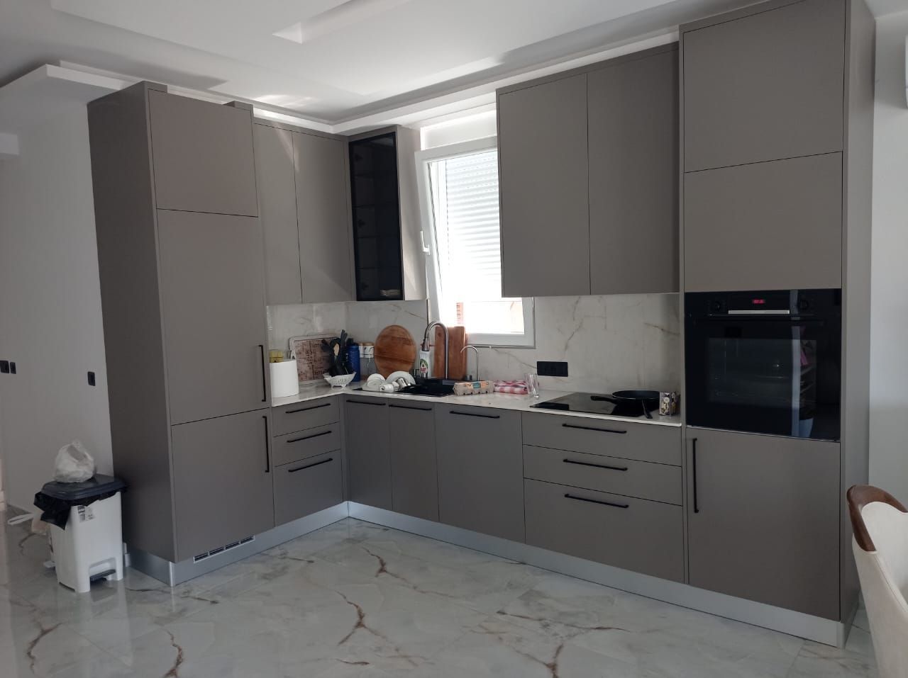 Luksuzna vila 350m² sa bazenom, garažom i 5 spavaćih soba – Utjeha, Bar (500m od mora) - Amfora Real Estate