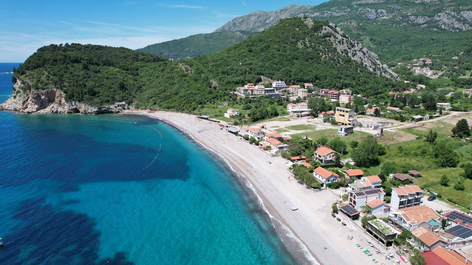 Plac 1450 m² na prvoj liniji mora – Buljarica - Amfora Real Estate